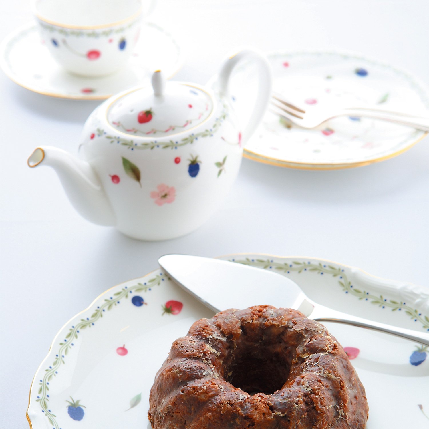 ＜ありんこ＞NORITAKE ボーンチャイナ　ポートショア パーティセット 71AUrxRt7sL.jpg_BO30,255,255,