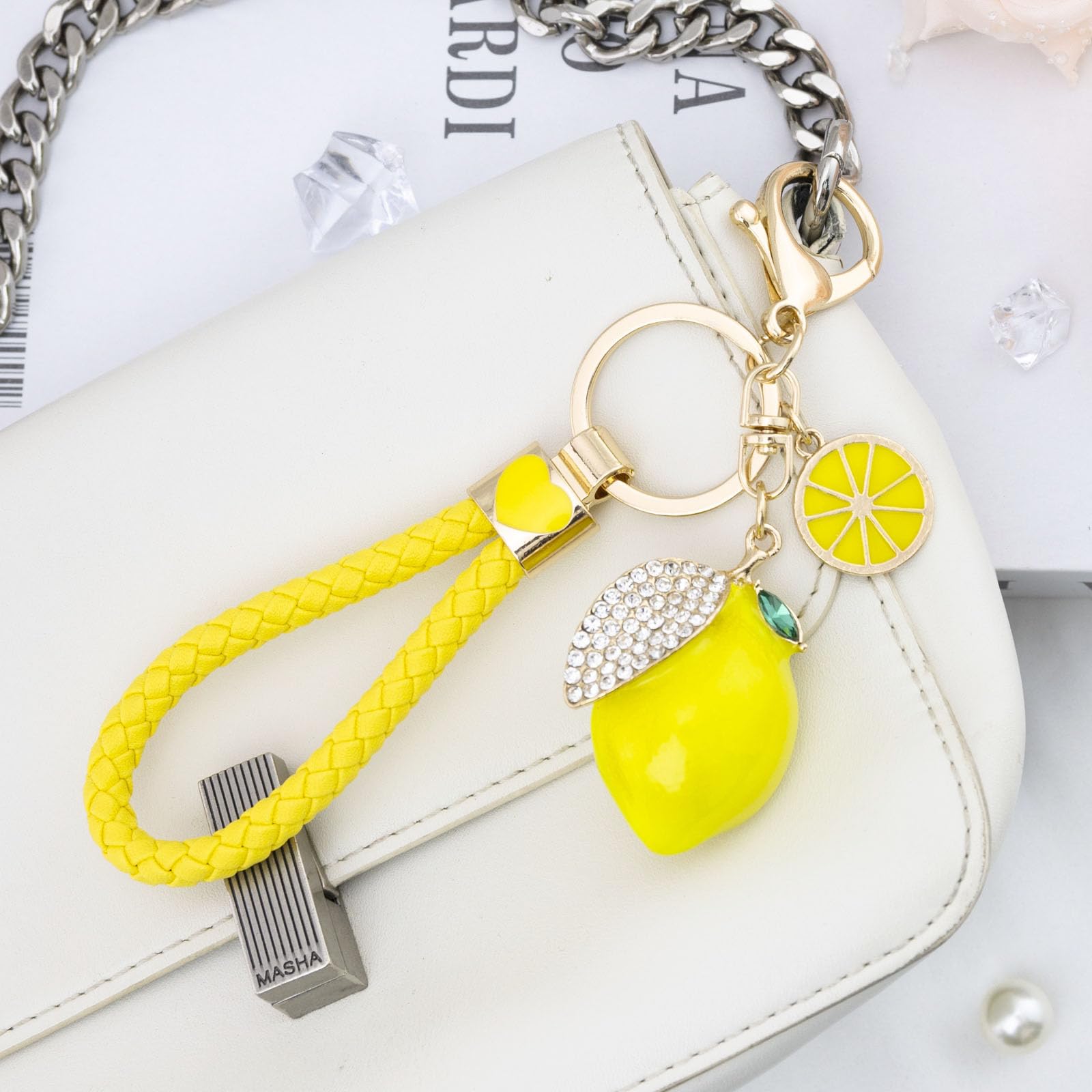 Lemon Bag Charm Gifts for Women Lemon Keychain Fruit Keychain Yellow Crystal Rhinestone Key Chain Fruit Keyring for Purse Bag Backpack Car Jewelry Gift for Girls Friends Family Accessories