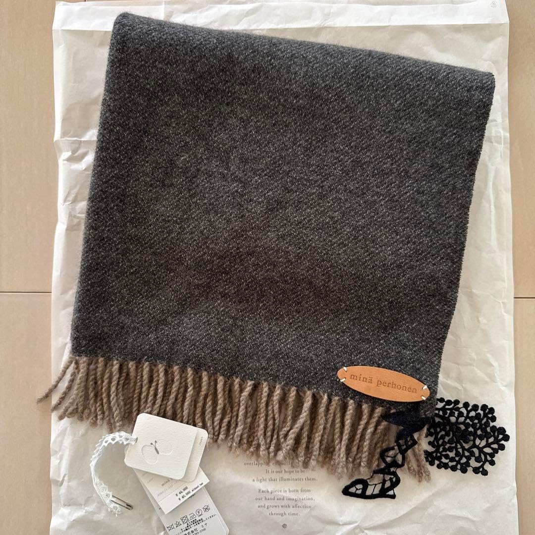 ミナペルホネン forest parade ストール　カシミア　黒　ベージュ ミナペルホネン forest parade ストール カシミア 黒 ベージュ ミナ