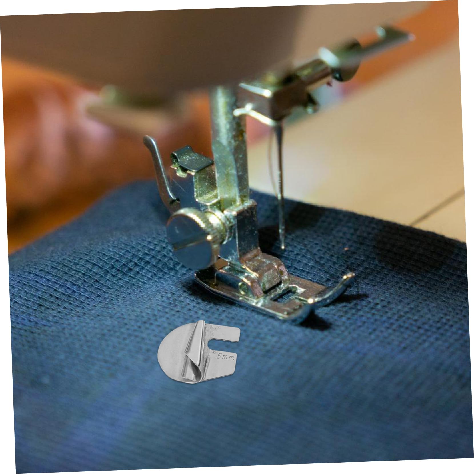 Angoily 4 Ensembles Accessoires De Couture De Ourlet Roulé Universels pour Machines À Compatible avec Plupart Modèles Utilisation Pratique pour Finitions Parfaites 8 Pièces * 4