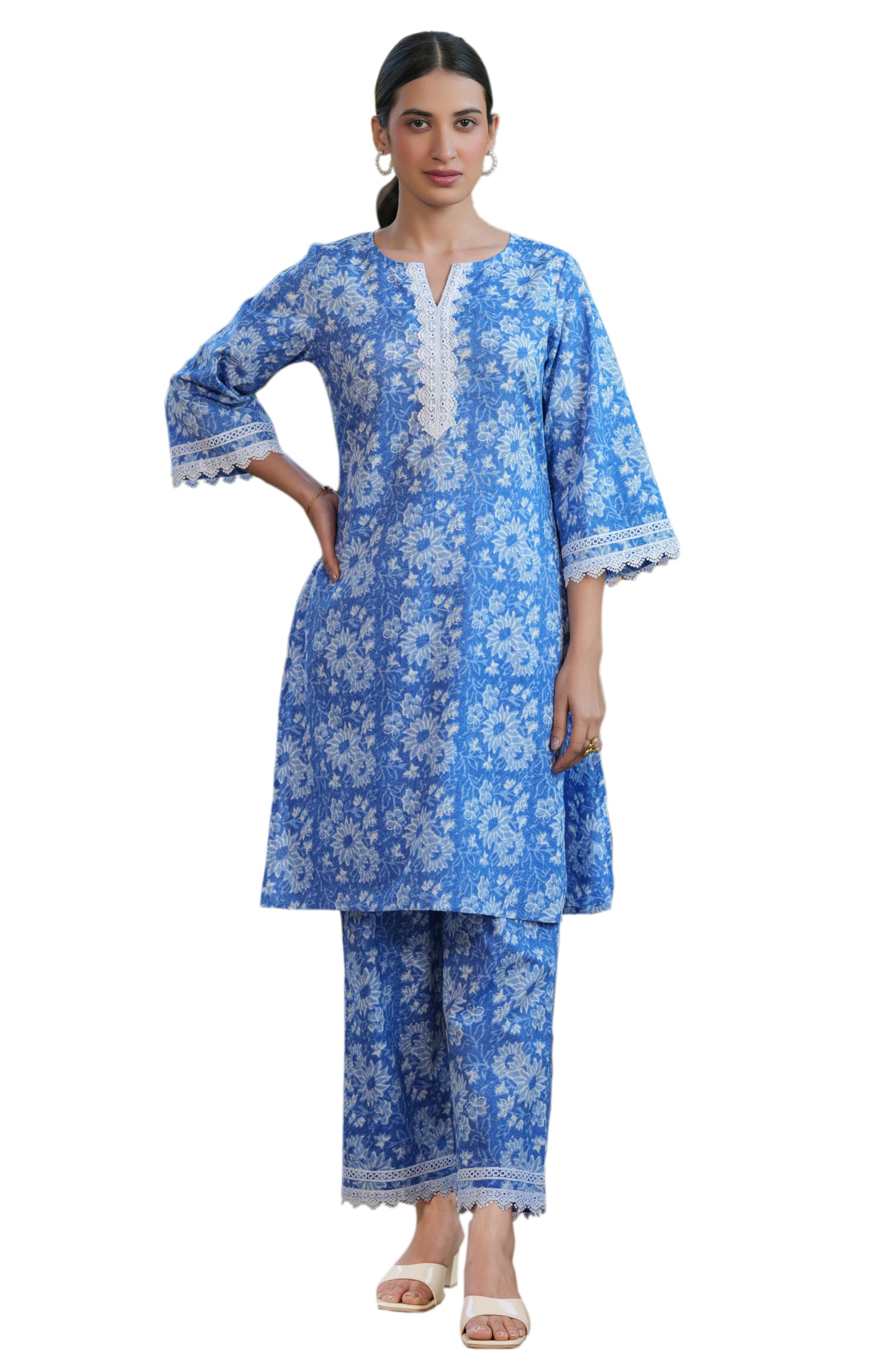 Jack & Jones Women's Blue Pure Cotton Floral Printed Straight Co-ord Set in blue