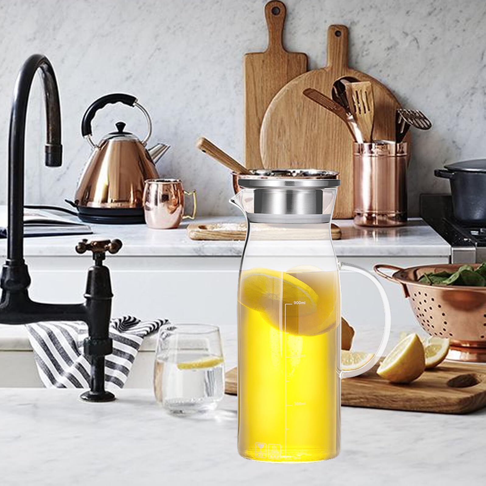 Hitzebeständiger Glas Wasserkrug 1200ml mit Edelstahl Deckel für Wasser | Geeignet für Eistee und Saft, Schlichtes Praktisches Design, Leicht zu Verstauen, für Zuhause