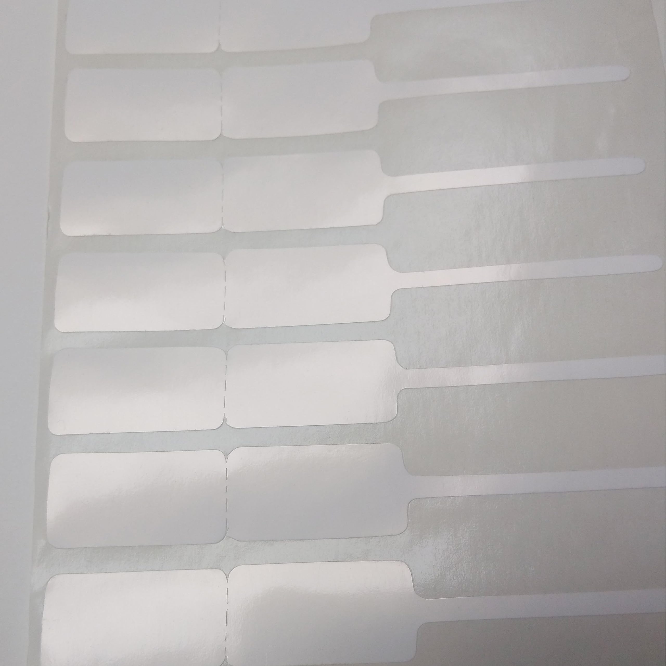 TeQuiero Jewellery Label Tags, 100 mm x 14 mm Polyester Barcode Price Stickers, Roll of 1000 Labels