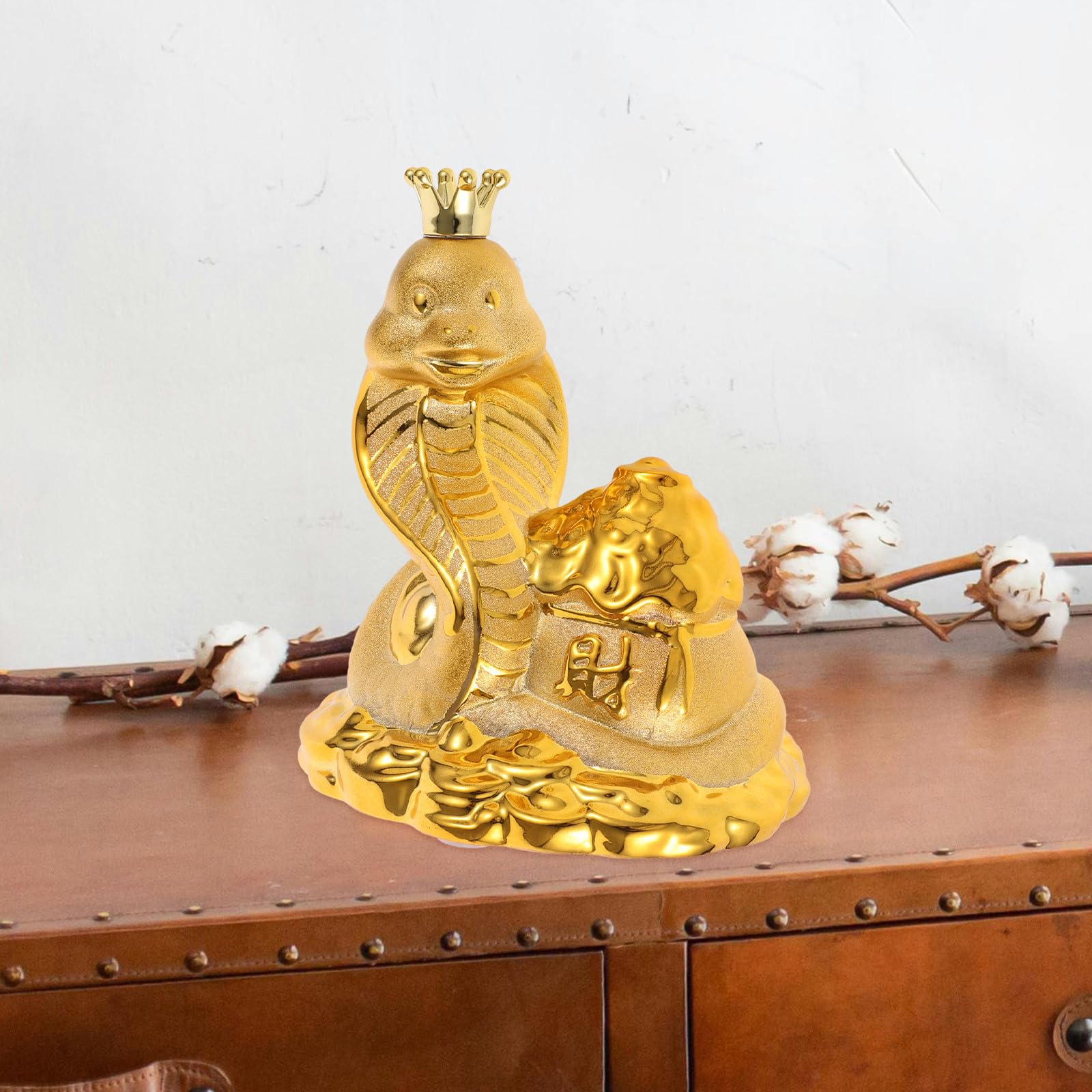 WOONEKY Tirelire Décorative en Céramique de Serpent Doré pour Économiser de L'argenté, Statue Élégante et Unique Symbolisant la Prospérité en 2025, pour Bureau ou Maison