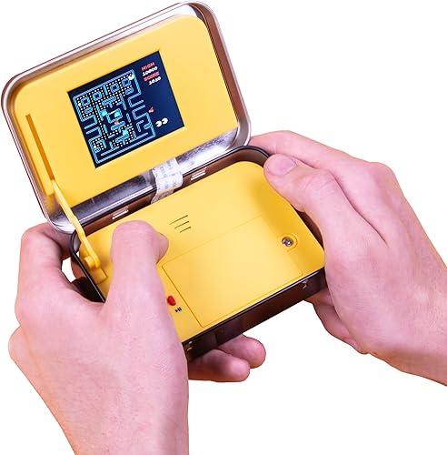 Pac-Man Arcade in a Tin - Classic Pacman Arcade Game. Juego de 8 bits a todo color que incluye pantalla de 4 pulgadas, sonidos originales, juego