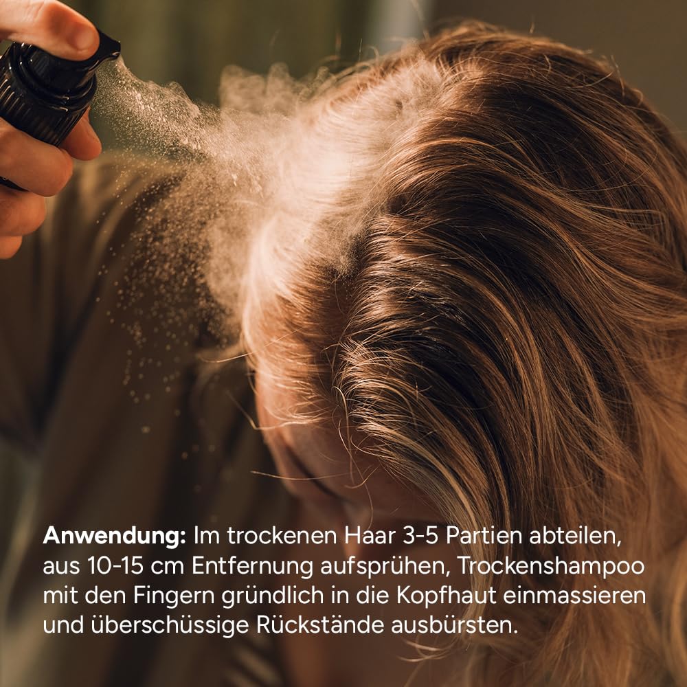JUNGLÜCK Trockenshampoo für dunkles Haar - Vegan | Dry Shampoo verleiht spürbar mehr Griffigkeit und Volumen ohne weiße Rückstände | Aerosolfreies mattierendes Trockenshampoo für sofortige Frische