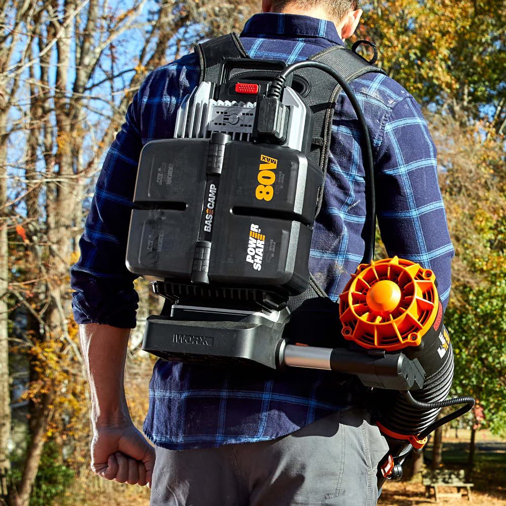 WORX WG572E Nitro Power Share to Bezszczotkowa Dmuchawa Plecakowa Zasilana przez 4 Akumulatory 20 V 4 Ah Power Share Zapewniające 80 V Mocy i Wydajności
