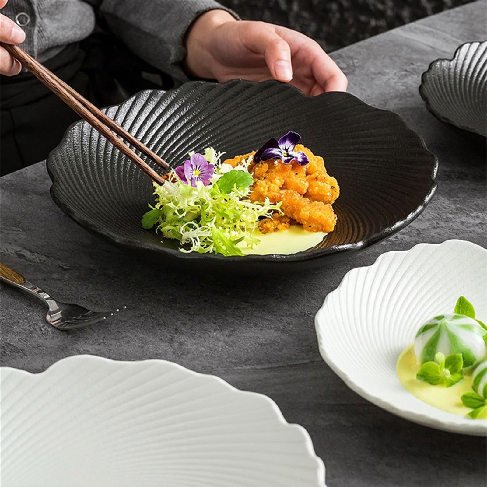 Pastaschalen Speiseteller Haushaltskeramik-Salatteller, dreidimensionale Relieftextur, hochwertiges Geschirr, kreativer, unregelmäßiger tiefer Teller Essteller(Weiß,10 inch)