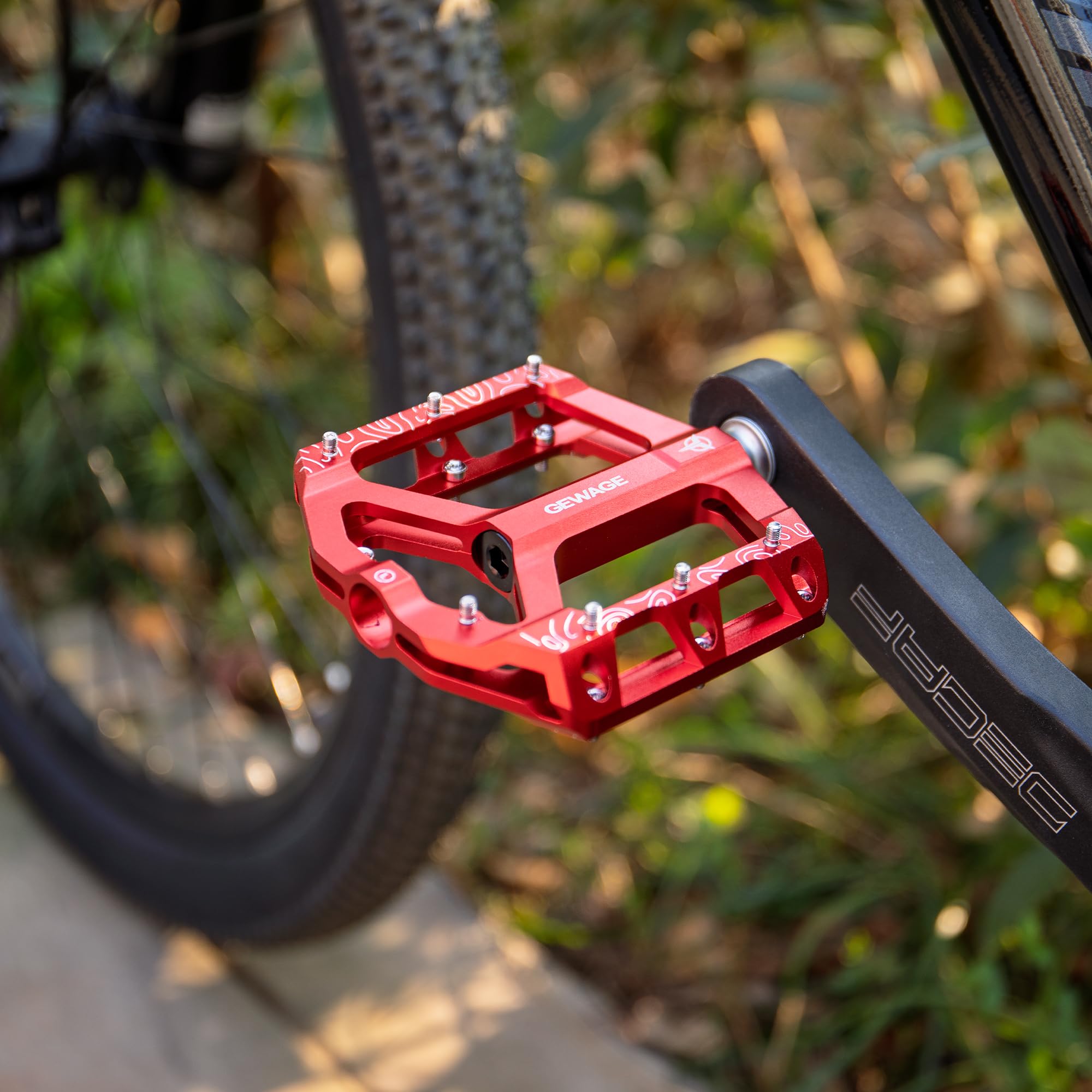 GEWAGE Set pedali per MTB – Pedali piatti per Mountain Bike e Gravel Bike, antiscivolo e durevoli, in lega di alluminio, fresati a CNC, asse 9/16", installazione facile