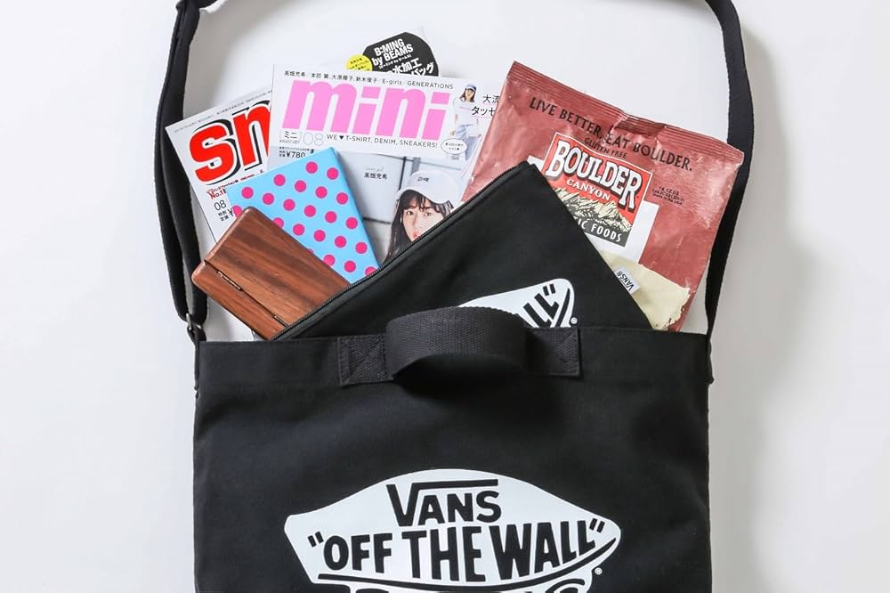 VANS BAG & POUCH BOOK (バラエティ) |本 | 通販 | Amazon