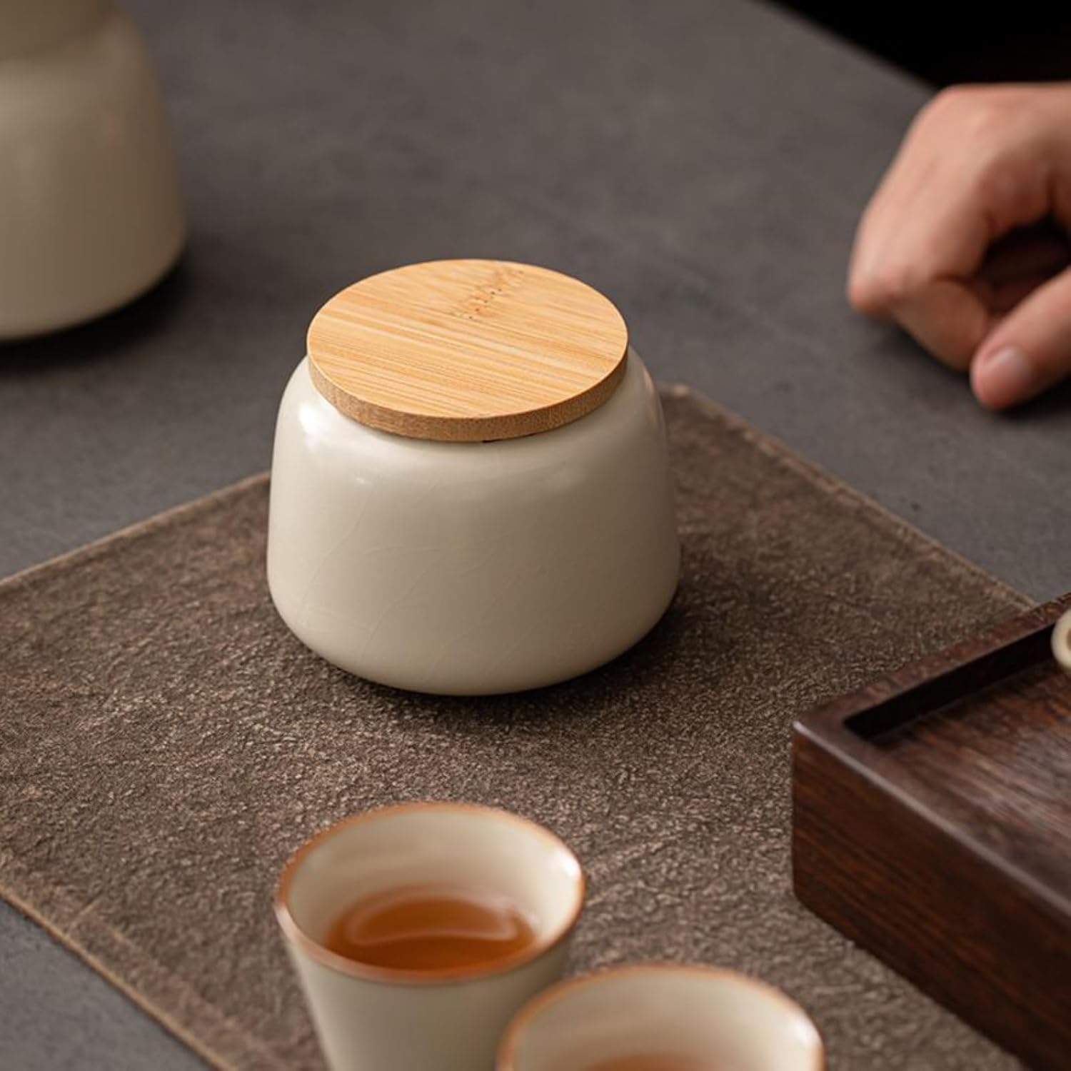 Ru Kiln Ceramics Tea Canister, 200ml 6.8oz, Portable Travel Storage Canister Home Tea Set Accessories