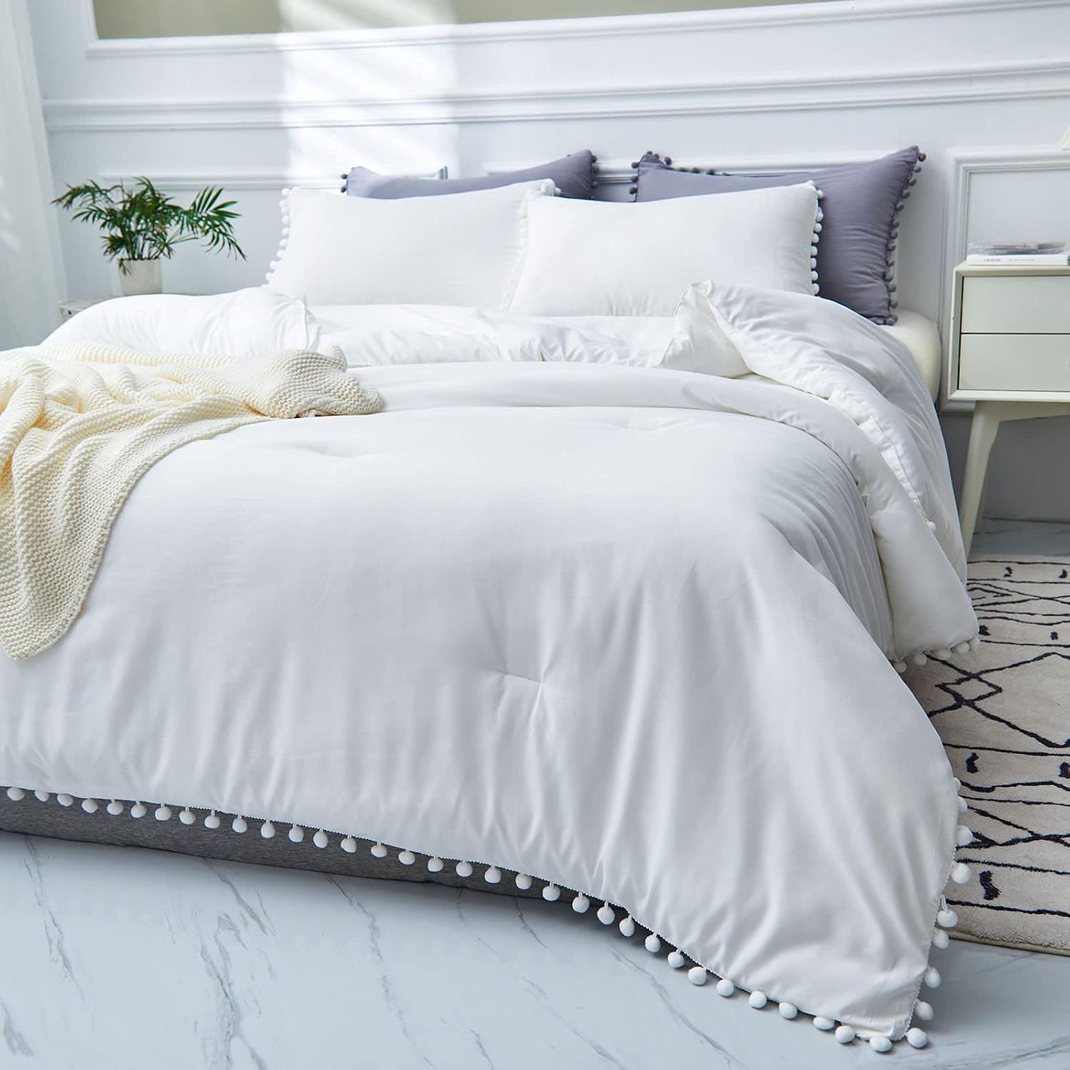 AIKASY White Fringe Queen Comforter Set - 3 Pieces, Extra Soft Washed Microfiber Bohemian Boho Chic Bed Comforter with Shams, All-Season Reversible (1 Comforter+2 Pom Pom Pillow Shams,Queen)