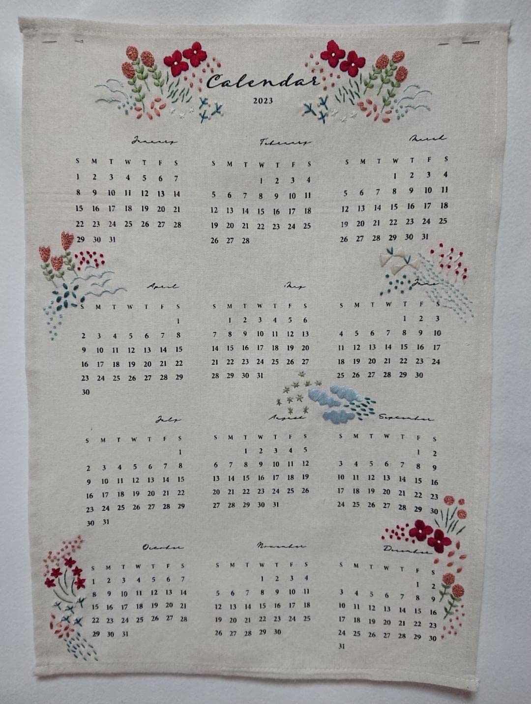Amazon.co.jp: 2023ファブリックカレンダー(手刺繍) : おもちゃ