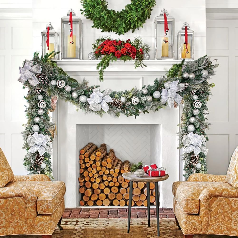 180cm Weihnachtsgirlande mit Dekorative Weihnachtskugeln, Schleife, Tannenzapfen Weihnachtsdeko Türkranz für Feste Advent, Hauswandbehang oder Weihnachtsdekoration