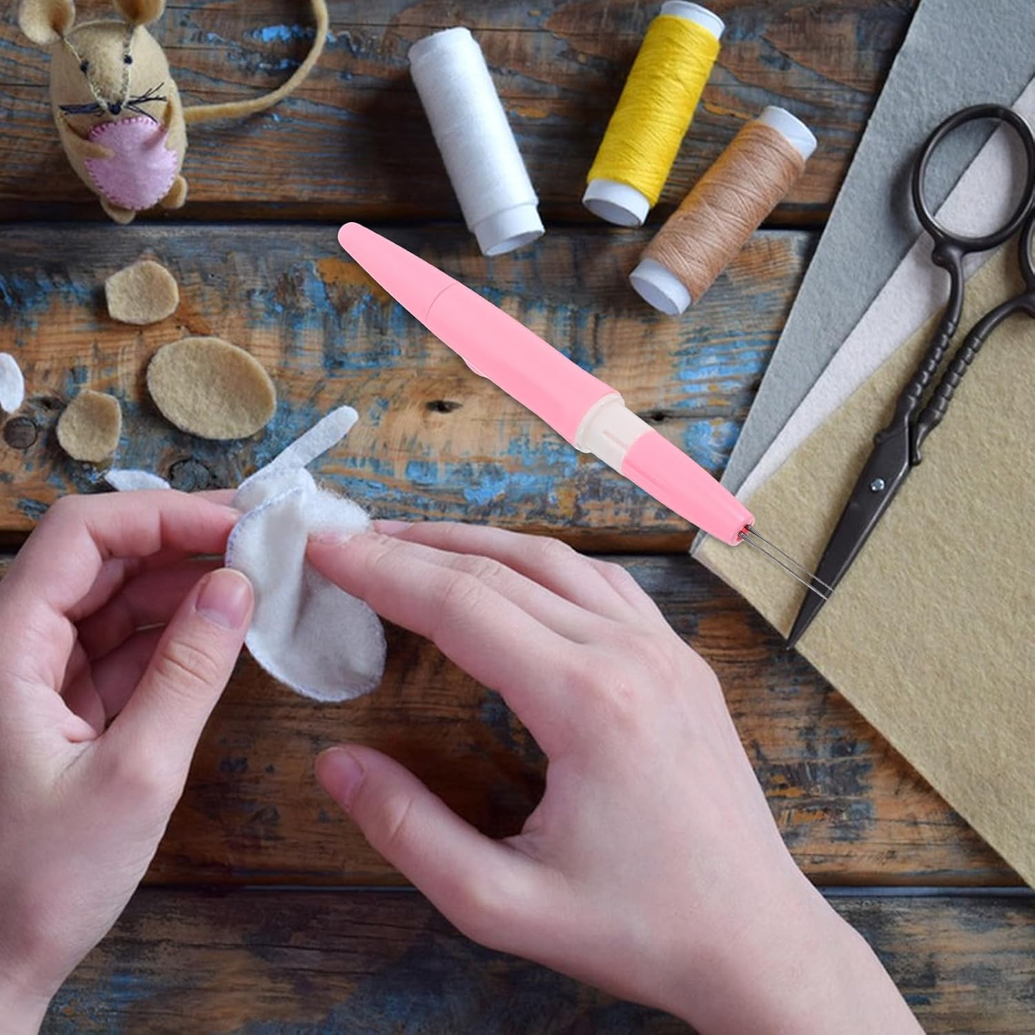 Three Needle Felting Pen for DIY Projects with Protective Cap