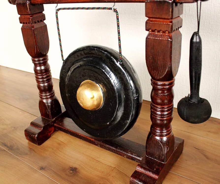 アジアン家具 手彫りドラゴン模様 Amazon.co.jp: ドラ アジアン雑貨 鐘 銅鑼 民族楽器 インテリア