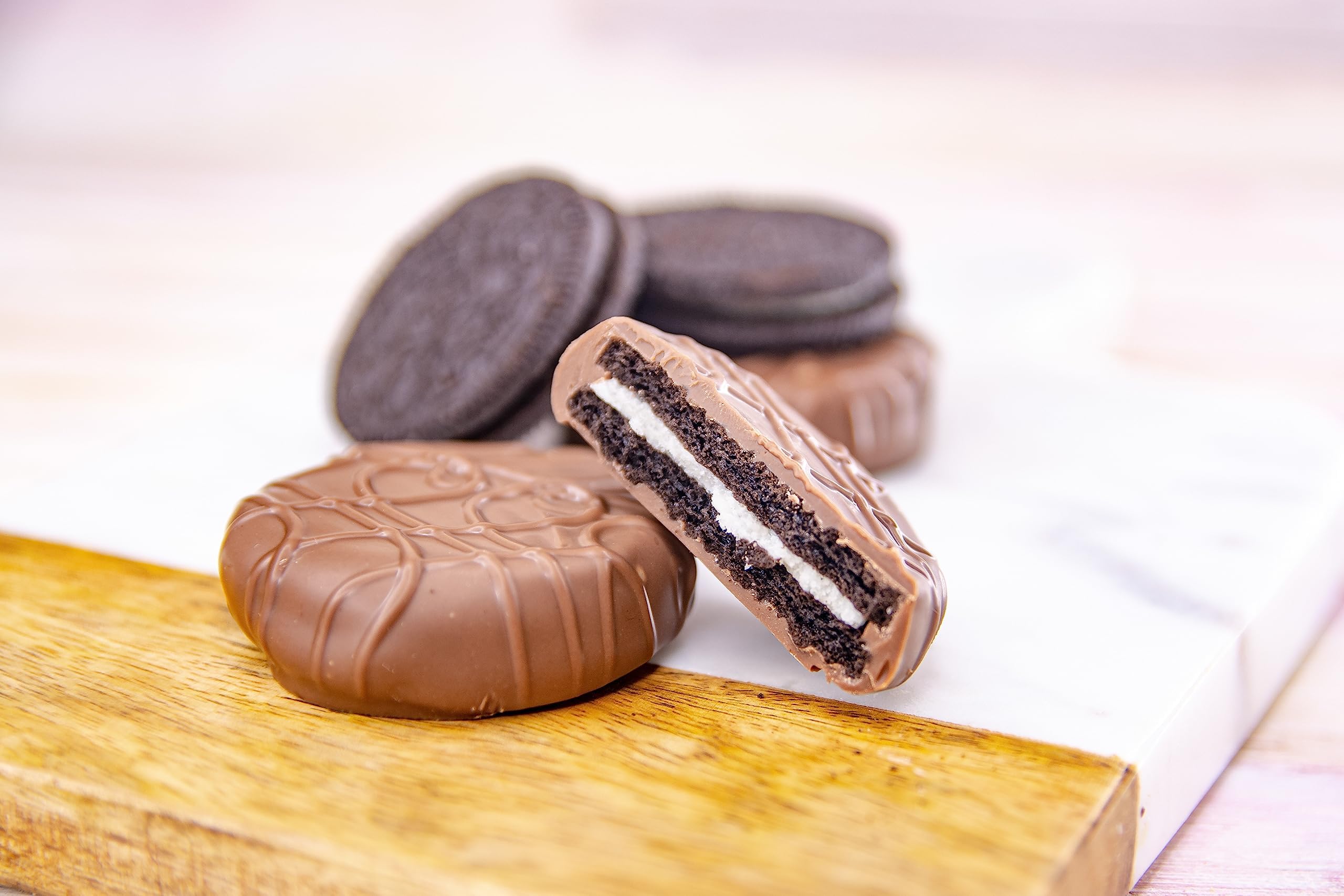 Chocolate Covered Oreos - Milk - 2lb