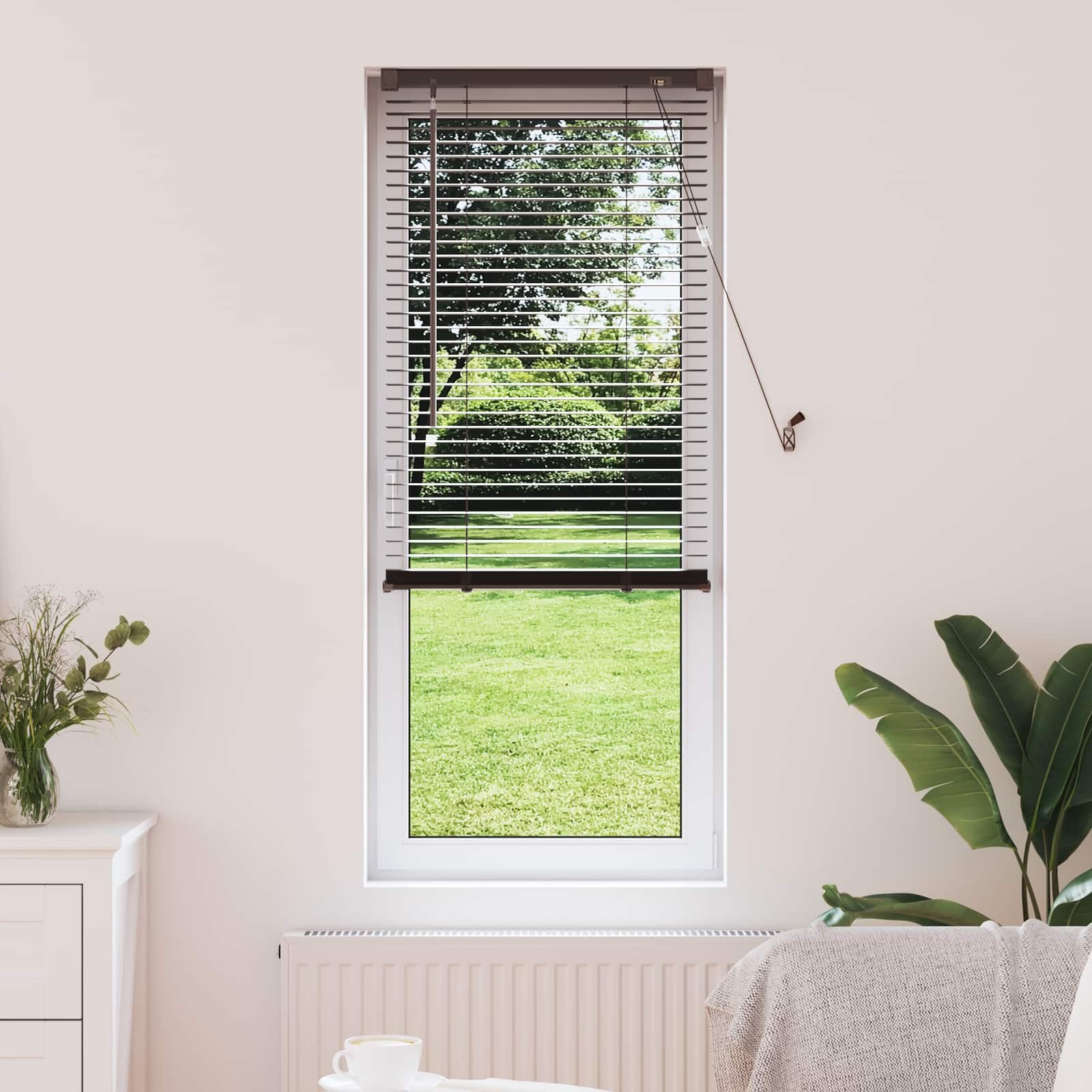 Jalousie Dunkelbraun mit Muster, PVC 25 mm, 150 x 40 cm, Sichtschutz Sonnenschutz Verdunkelung, Blickdicht für Büro und Innenbereich, mit Montageset zur Wand oder Fenster