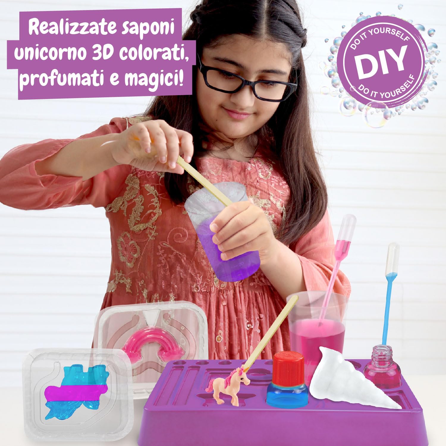 Science4you Unicorno Lab Kit per la Produzione di Sapone per Bambini 6 7 8+ Anni, Crea i tuoi Saponi con i Giocattoli dei Unicorno Fosforescenti All'interno, Regalo per Bambino e Bambina 6 7 8 9 Anni