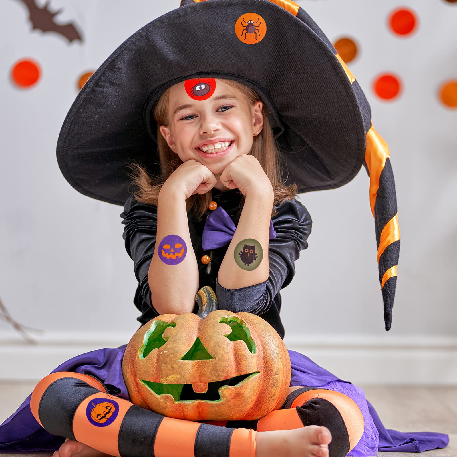 200 Adesivi Rotondi Di Halloween Da 4 Cm – Fantasmi, Zucche, Pipistrelli, Ragni E Gatti Neri Con Scritta Happy Halloween