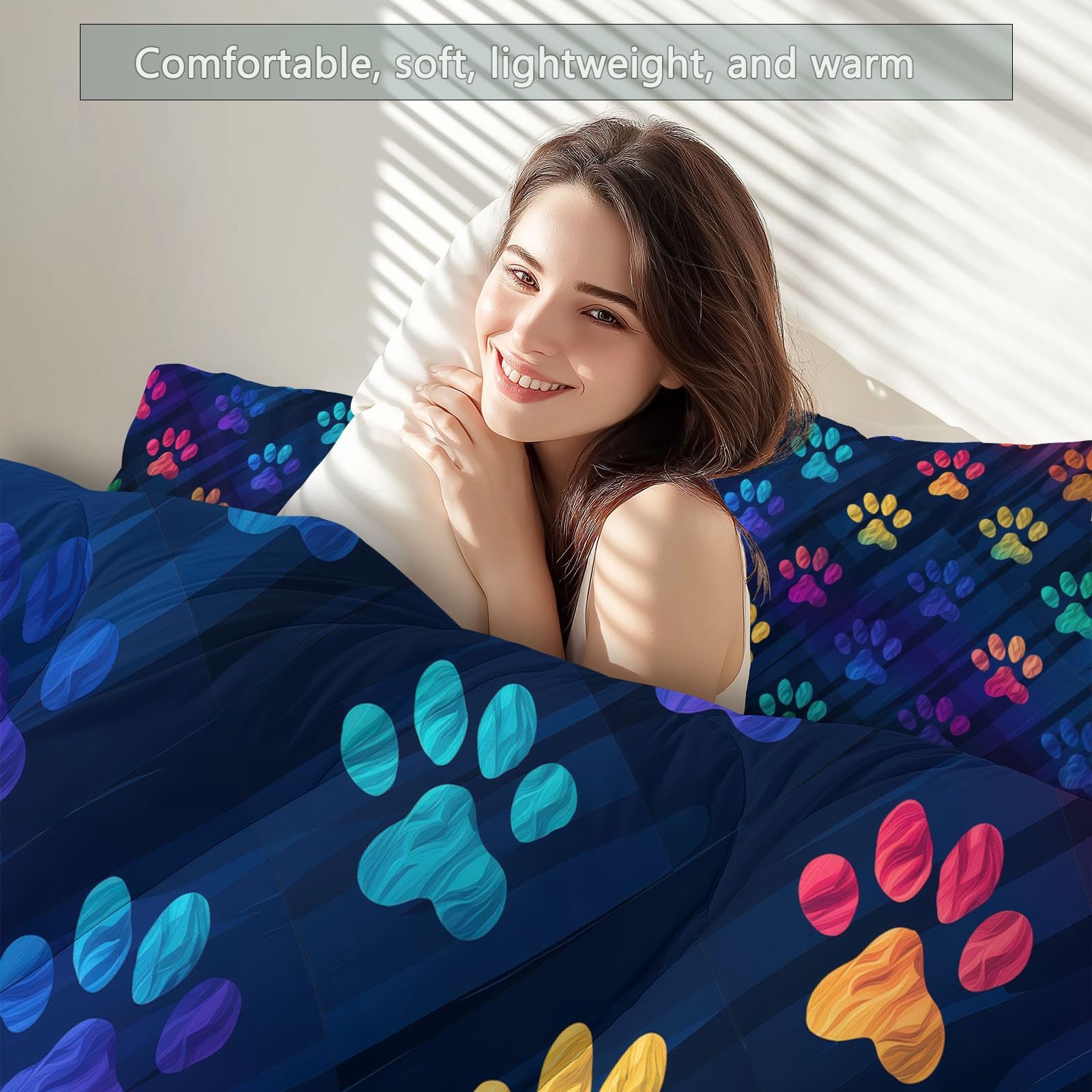 Kołdra 4 pory roku 200x200 cm - bez pokrowca, zima i gorące lato, zmywalne, hipoalergiczne - Nowoczesna minimalistyczna pościel ze śladami łapy psa, ciemnoniebieski