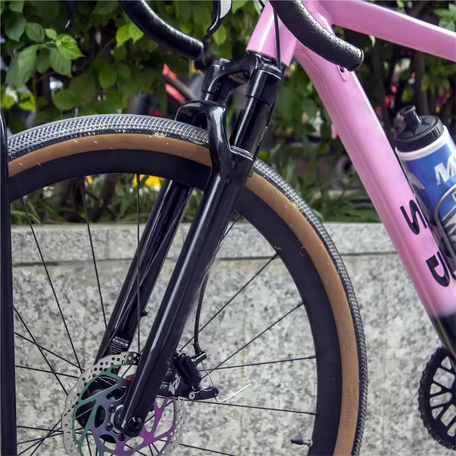 VZXATYOP Rennrad-Federgabel 700C Gravel-Rennradgabel 50 Mm Federweg 100 * 12 Mm Steckachse Manuelle Verriegelung Scheibenbremse Fahrrad-Vorderradgabel