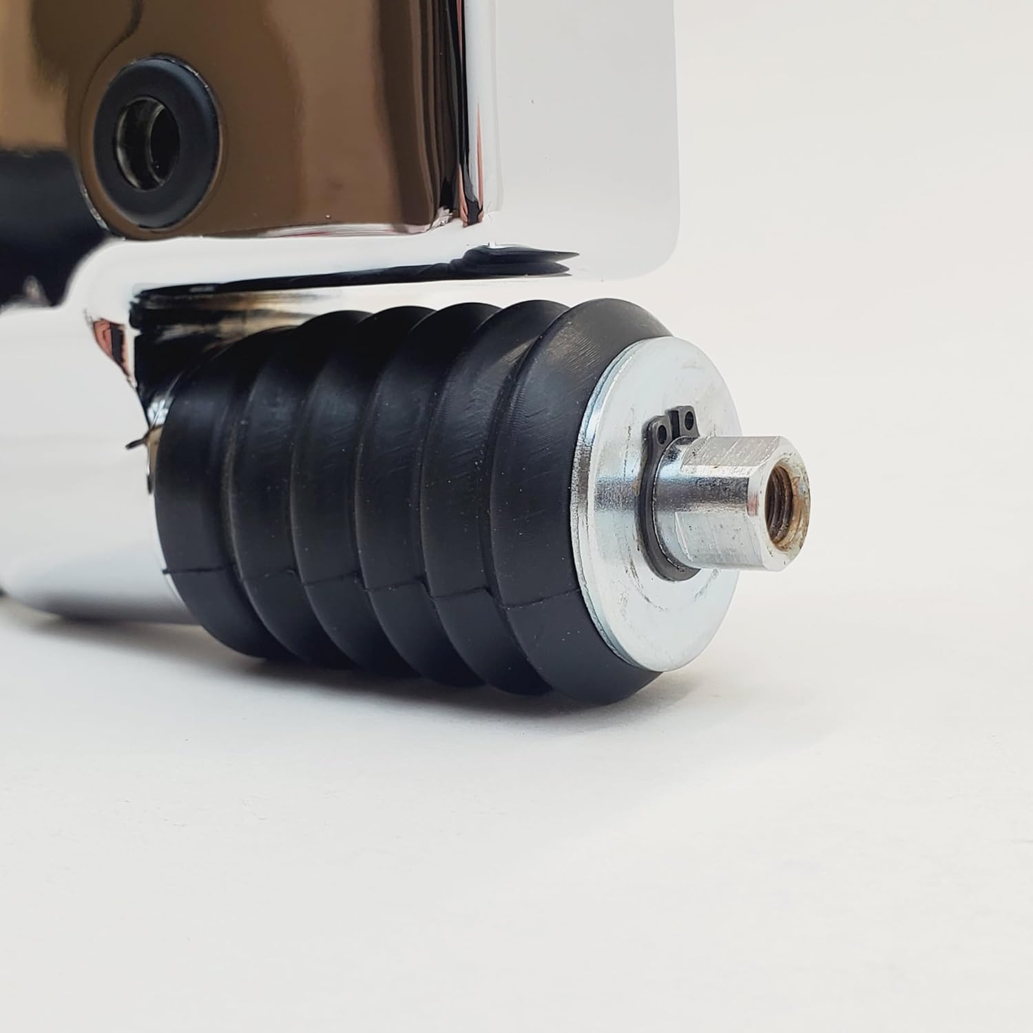 Chrome 11/16” Bore Rear Brake Master Cylinder for 1991-2005 Harley Dyna FXD Super Glide, FXDWG Wide Glide, FXDL Low Rider, FXDS Convertible & Other Dyna Models - Replaces HD# 42474-90A