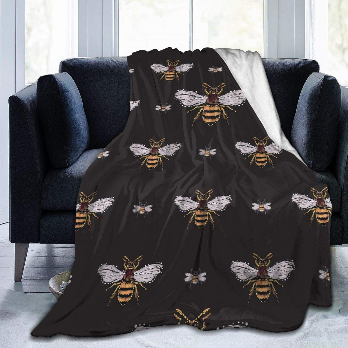 DelerainFunny Honey Bee Soft Throw Blanket 40"x50" Lightweight Flannel Fleece Blanket for Couch Bed Sofa Travelling Camping for Kids Adults
