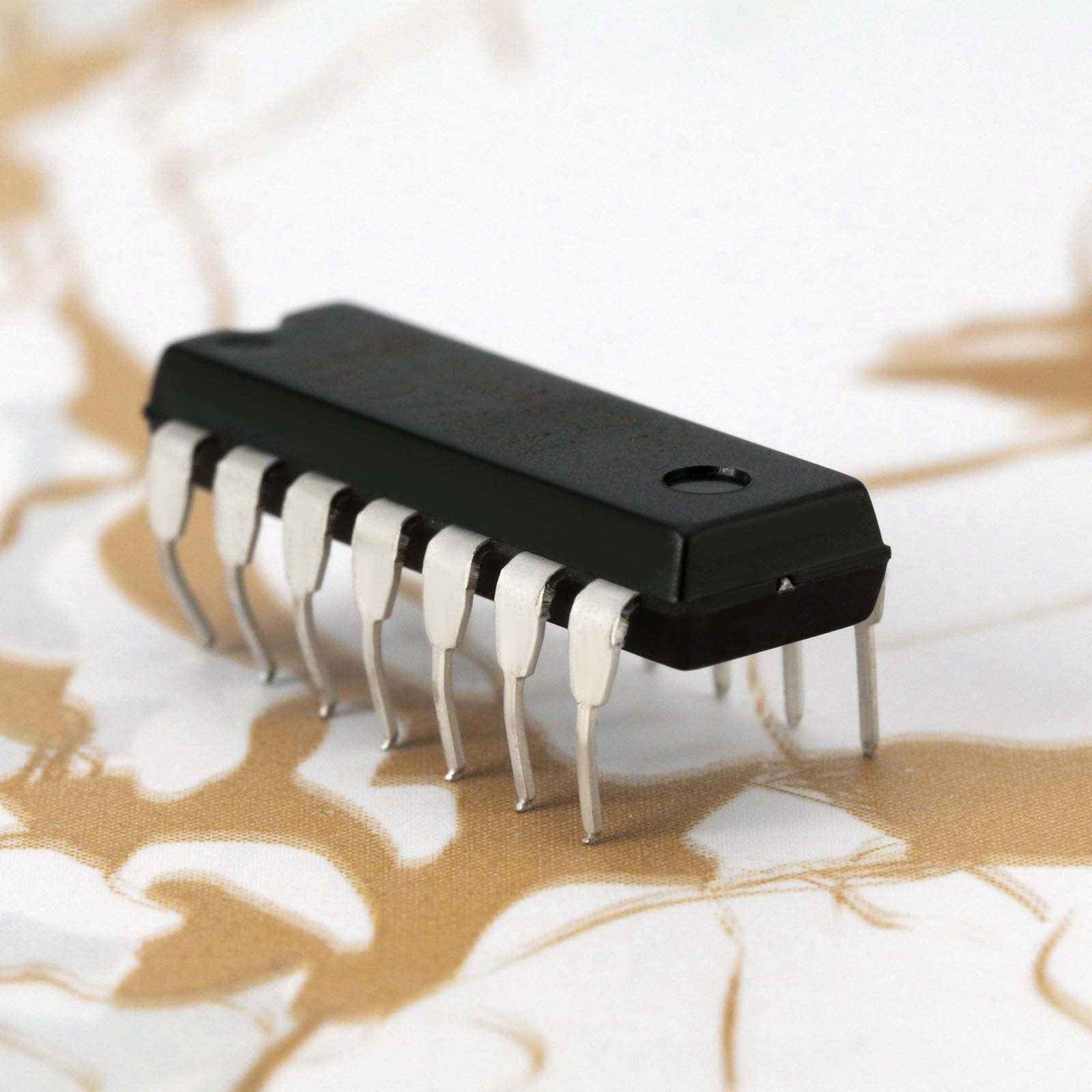 OTOTEC TL074CN Amplificatore Operazionale Chip IC DIP-14 JFET Basso Rumore