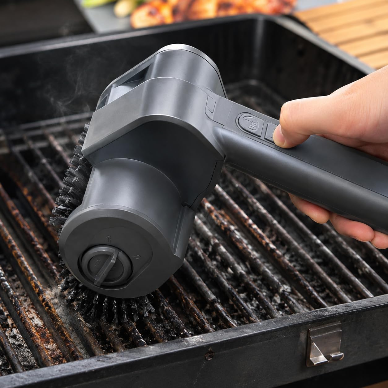 OHAANYY Cepillo Eléctrico Barbacoa a Batería Limpiador de Parrillas BBQ | Limpiador Parrillas 4000mAh 300Rpm con Luz LED y 3 Cepillos de Acero Inox, Perfecto para Casi Todas las Barbacoas BBQ