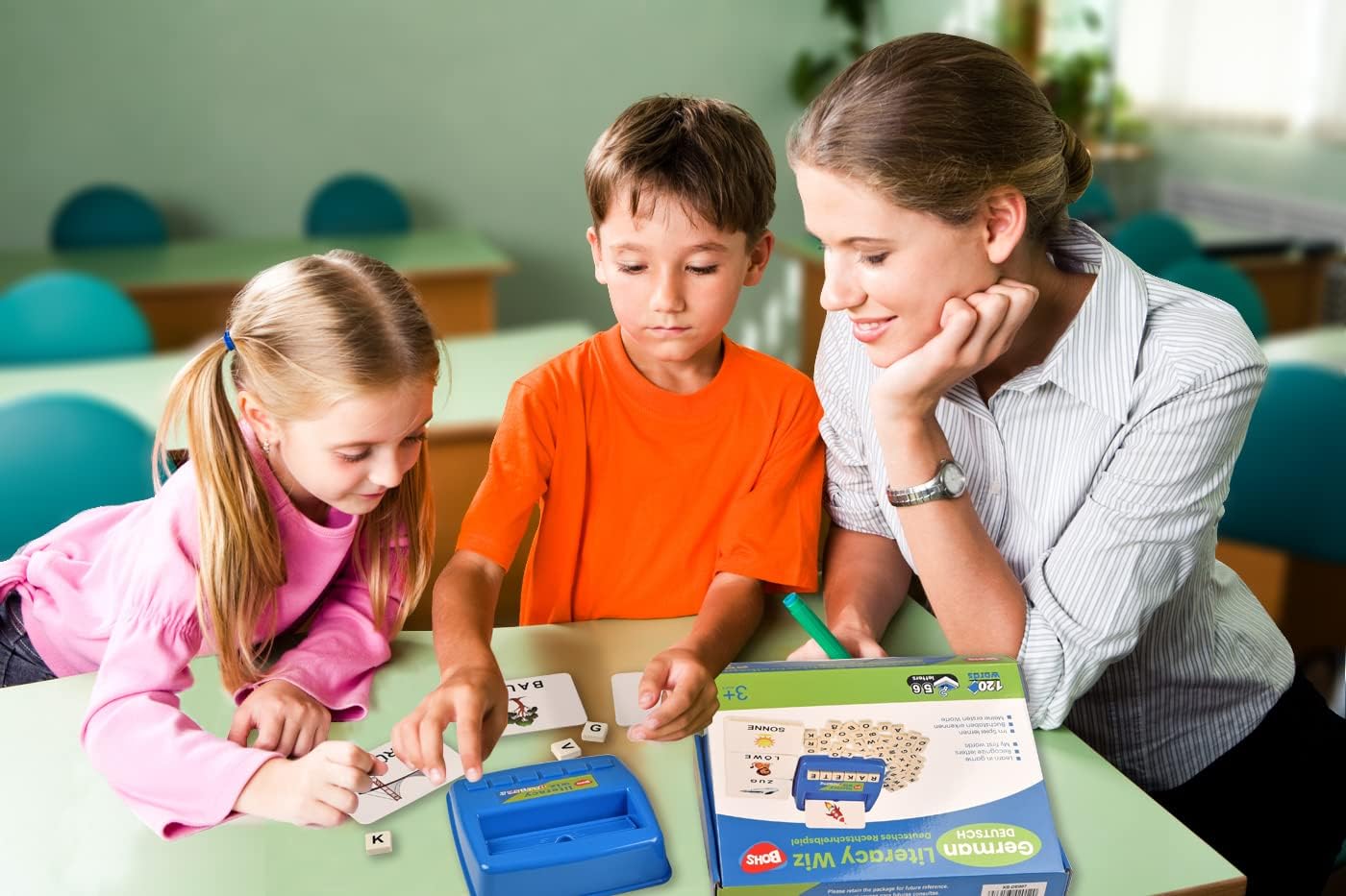BOHS German and English Literacy Wiz Fun Game - See and Hide Spelling - Prek Classroom Learning Educational Toys