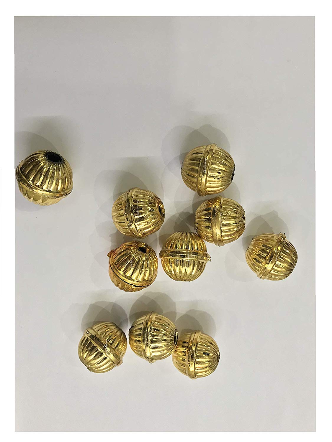 SPHINX® Golden Colored Plastic Big Beads for Crafts/Jewellery/D-I-Y decor - Pack of 20 pieces