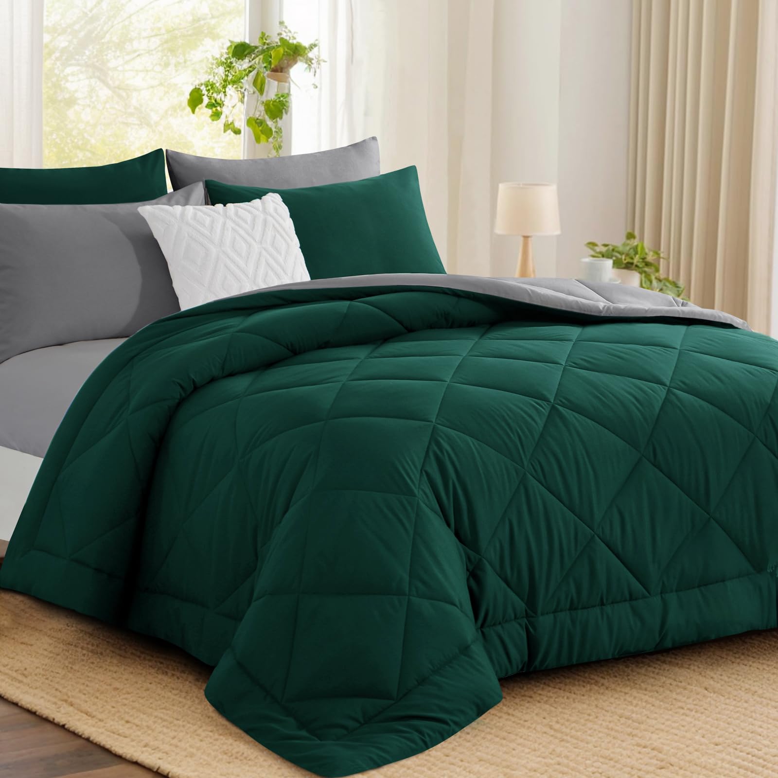 Aisbo Coverless Duvet Double 10.5 Tog - 200x 200cm, Dark Green Cosy and Lightweight Quilt, Reversible Comforter with 2 Pillowcases, Dark Green/Grey — image 1