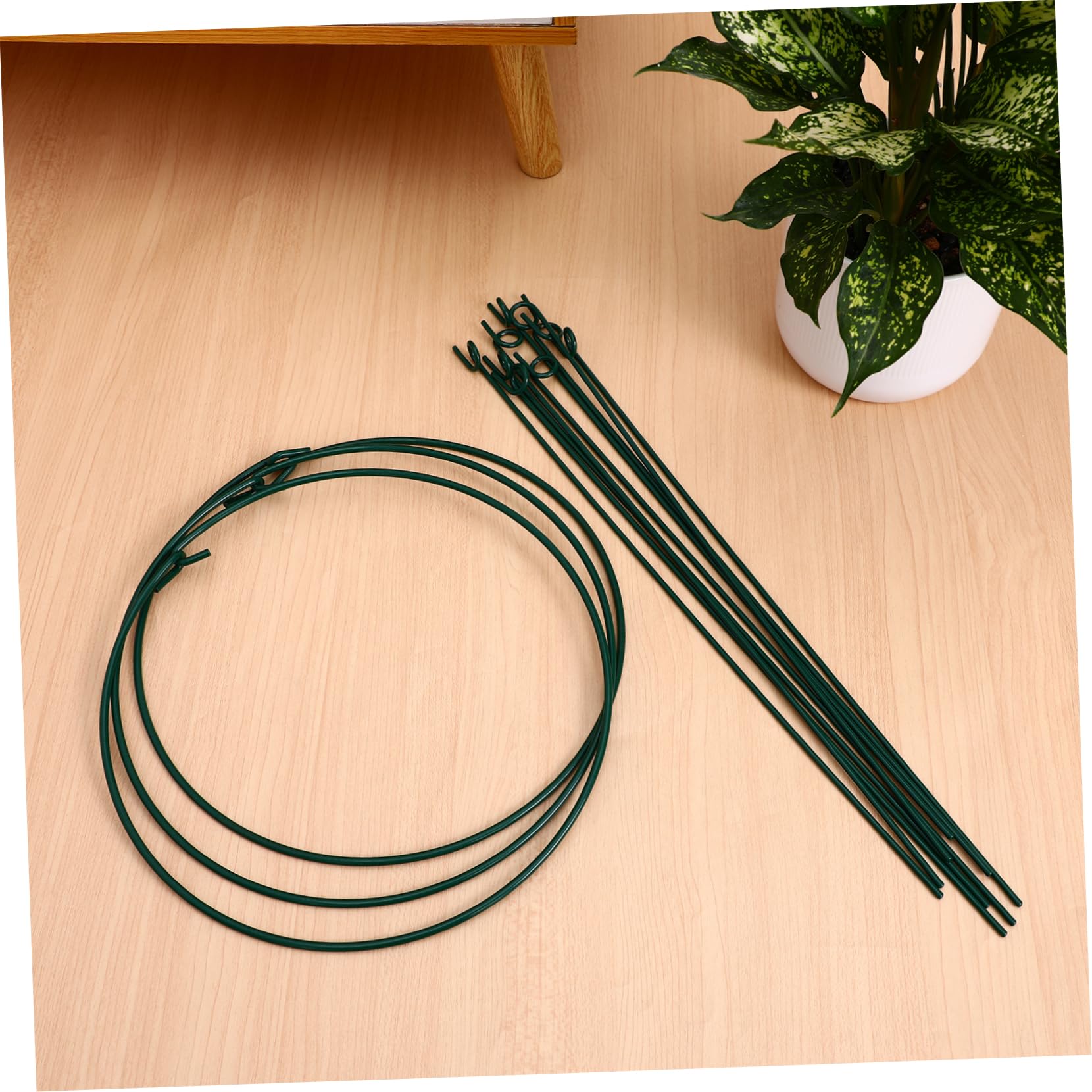 Lot De 3 Tuteurs pour Plantes Grimpantes Verts 25/40 Cm pour Jardin Et Intérieur, Supports Robustes en Fer Revêtu, Structure Compacte Et Détachable Adaptée Au Soutien Floral