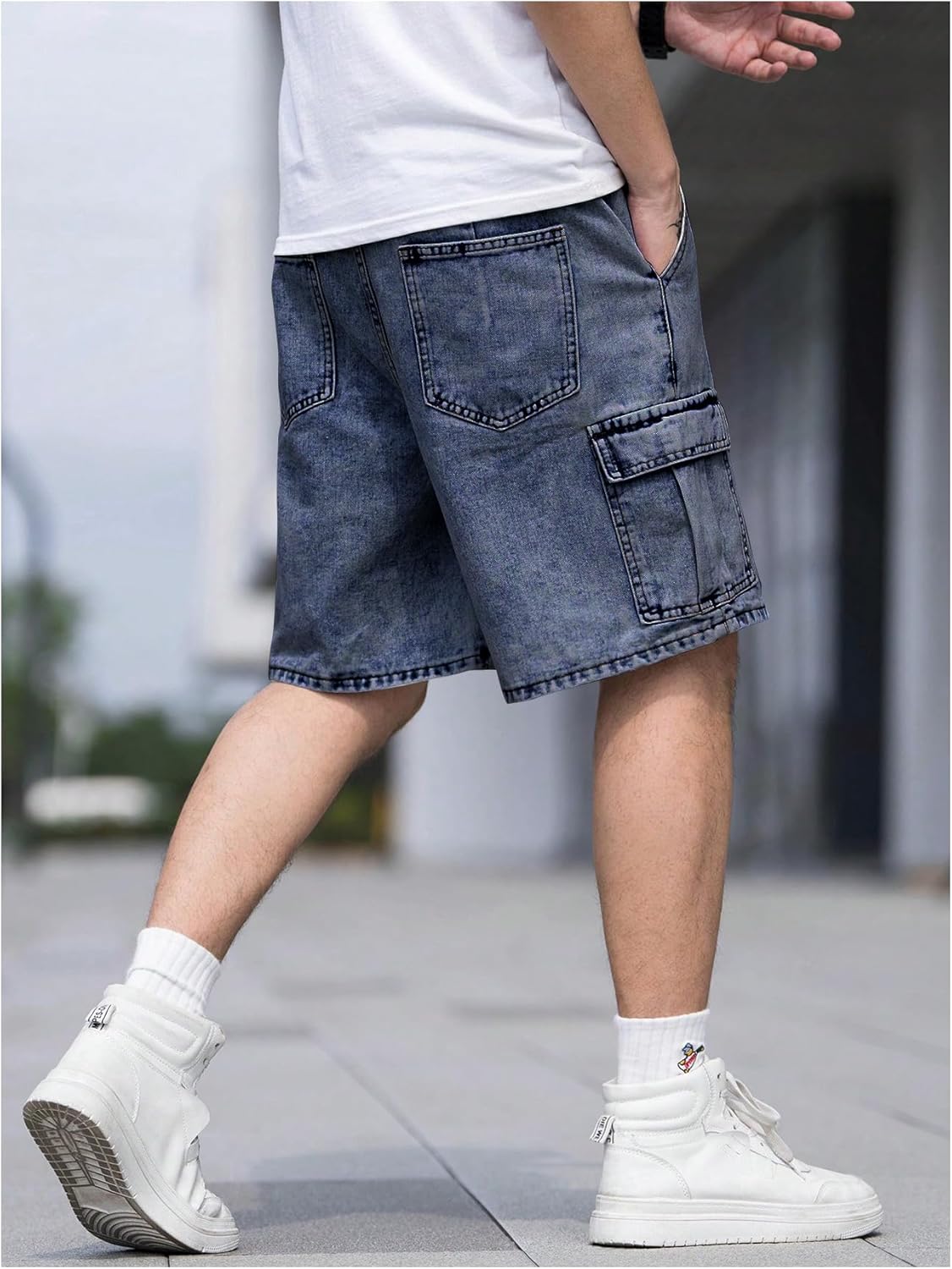 OYOANGLE Men's Drawstring Elastic Waist Flap Pocket Straight Cargo Jean Denim Shorts