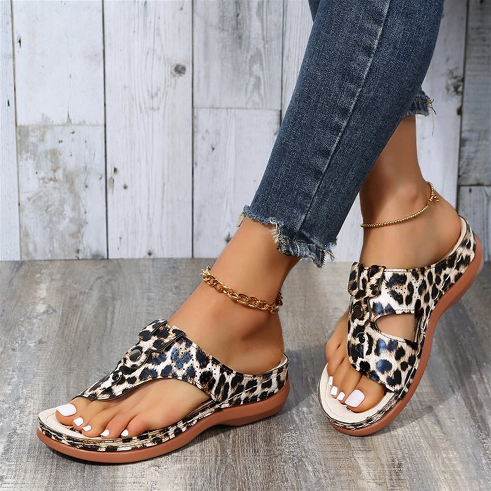 DOIX Women's Orthopedic Clip Toe Sandals Summer Outdoor Bunion Correction Flip Flops with Arch Support Bunion Corrector Slippers Sandals Casual Walking Beach Shoes,leopard print,US6/EU37