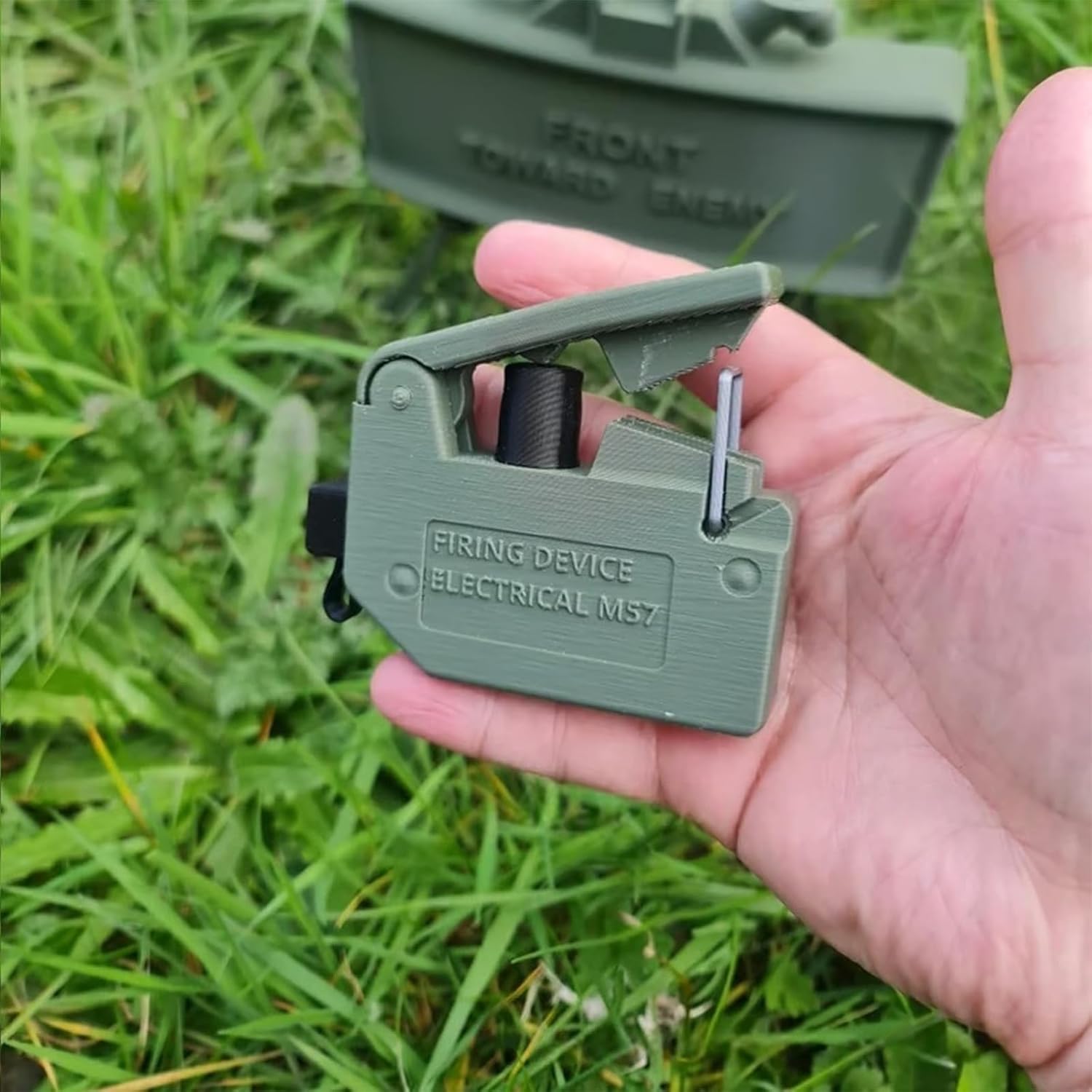 ordinarYone Realistic Display Miniature Model Fake Clacker M57 Ornament for Collectors and Home Desktop Decoration