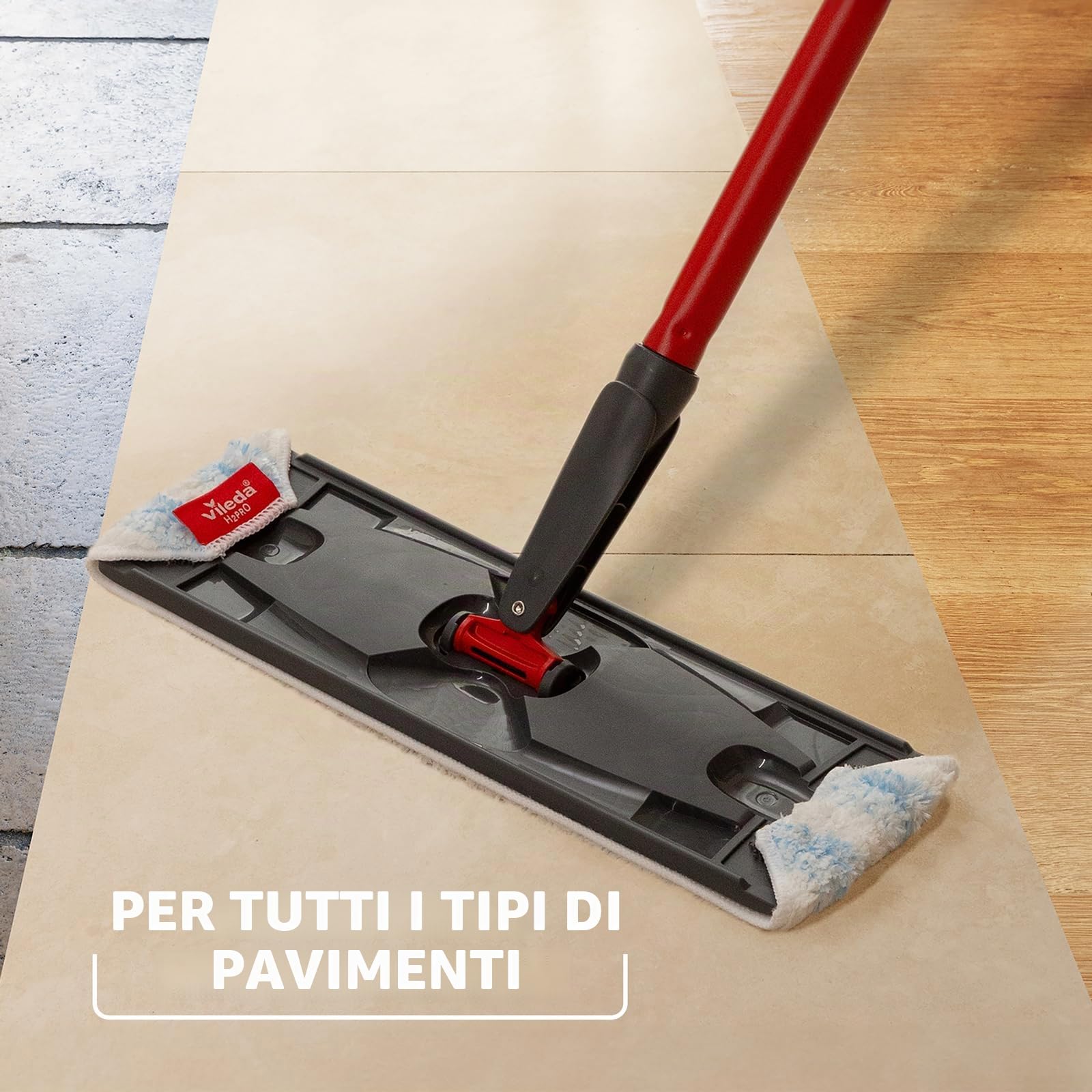Vileda H2prO - Sistema di pulizia per mocio piatto che separa l'acqua pulita dalla sporcizia.