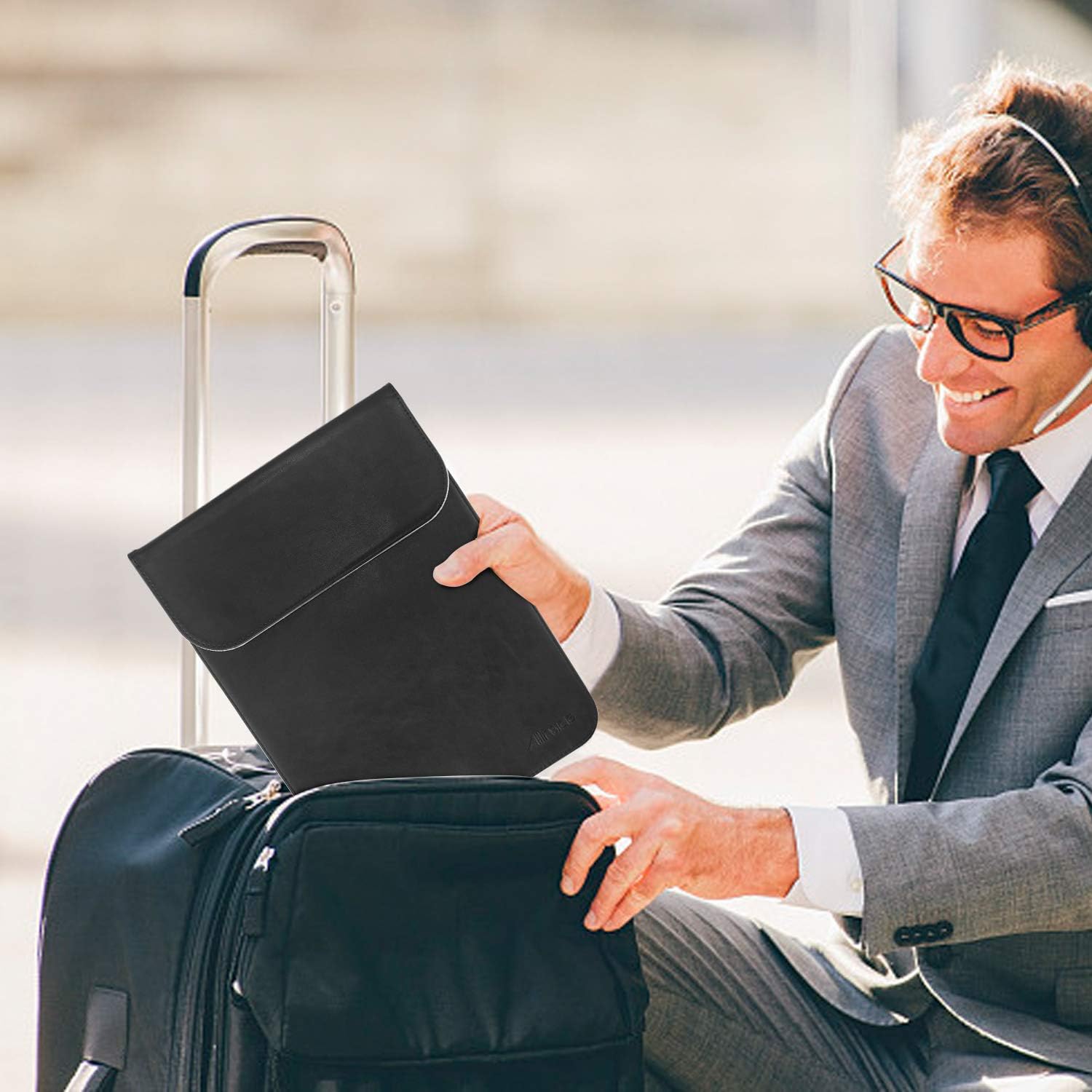 Allinside 15-16 inch Laptop Sleeve Case Compatible with MacBook Pro 15 2016–2019/MacBook Pro 16 2021–2024, Waterproof PU Leather Laptop Sleeve Bag Protective Vertical Case Cover, Black - Image 7