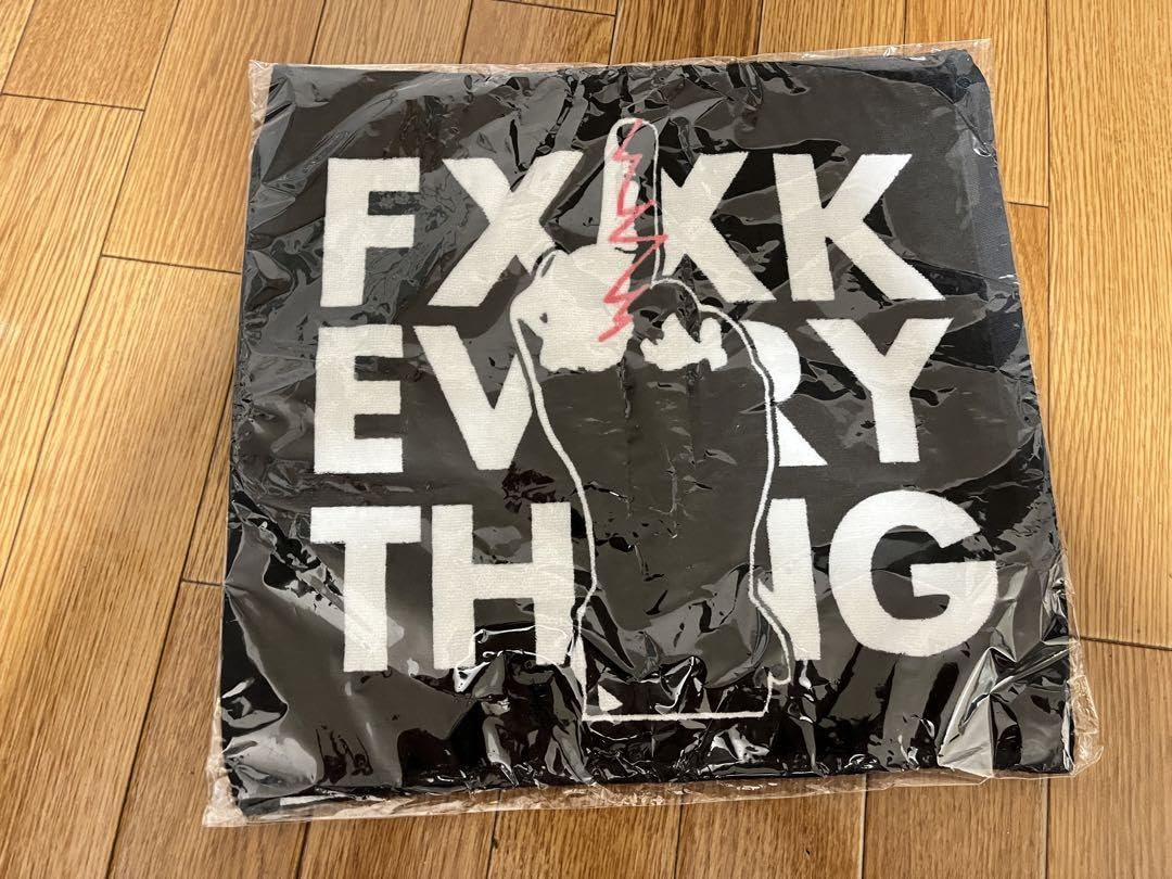 Amazon.co.jp: SiM DEAD POP FESTIVAL2024射的景品Tシャツタオルセット