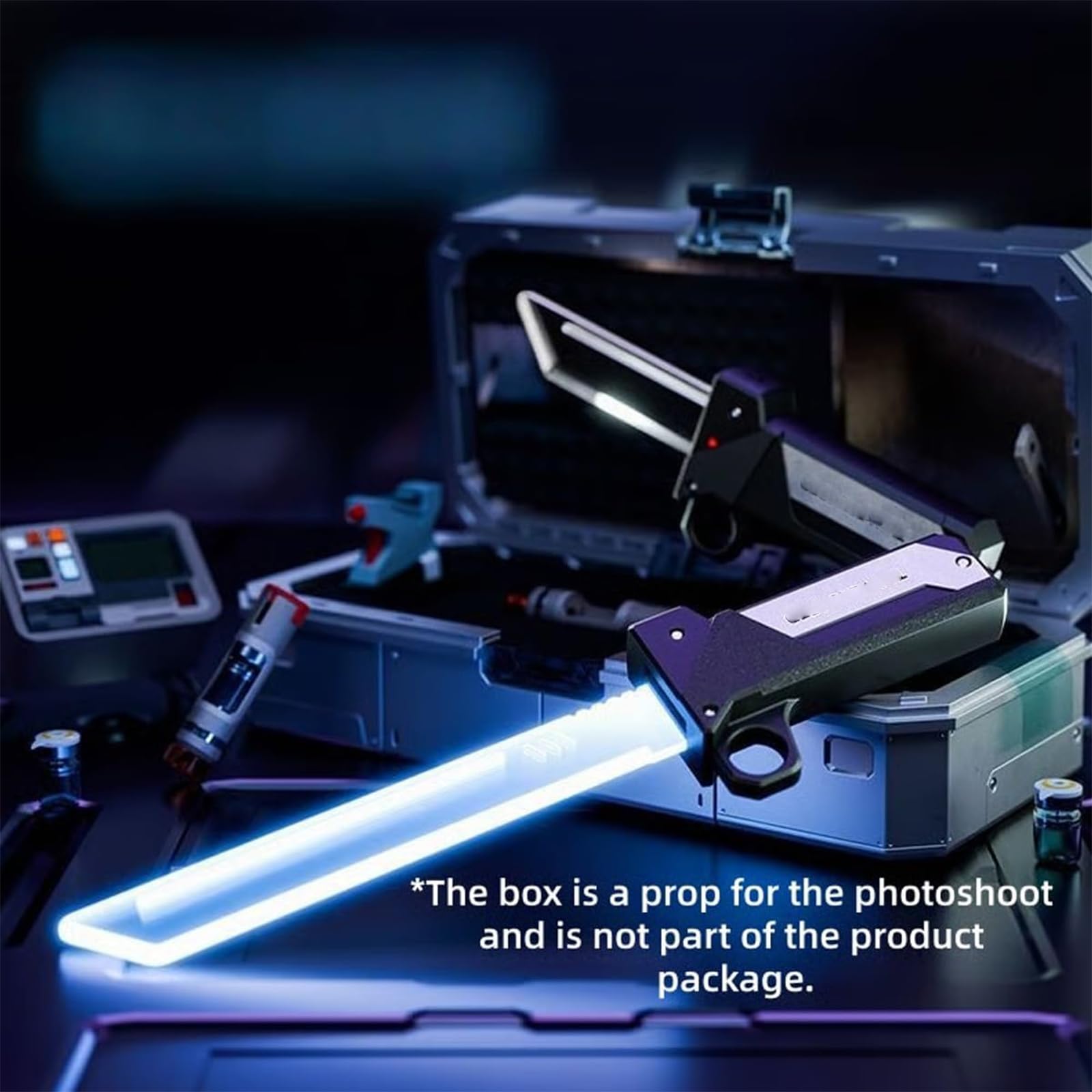 Spada laser retrattile plug-in, sciabole illuminate a LED 2 in 1 con sensore di movimento, spada illuminata a doppia lama, spada con impugnatura girevole reversibile per punta delle dita (1set)