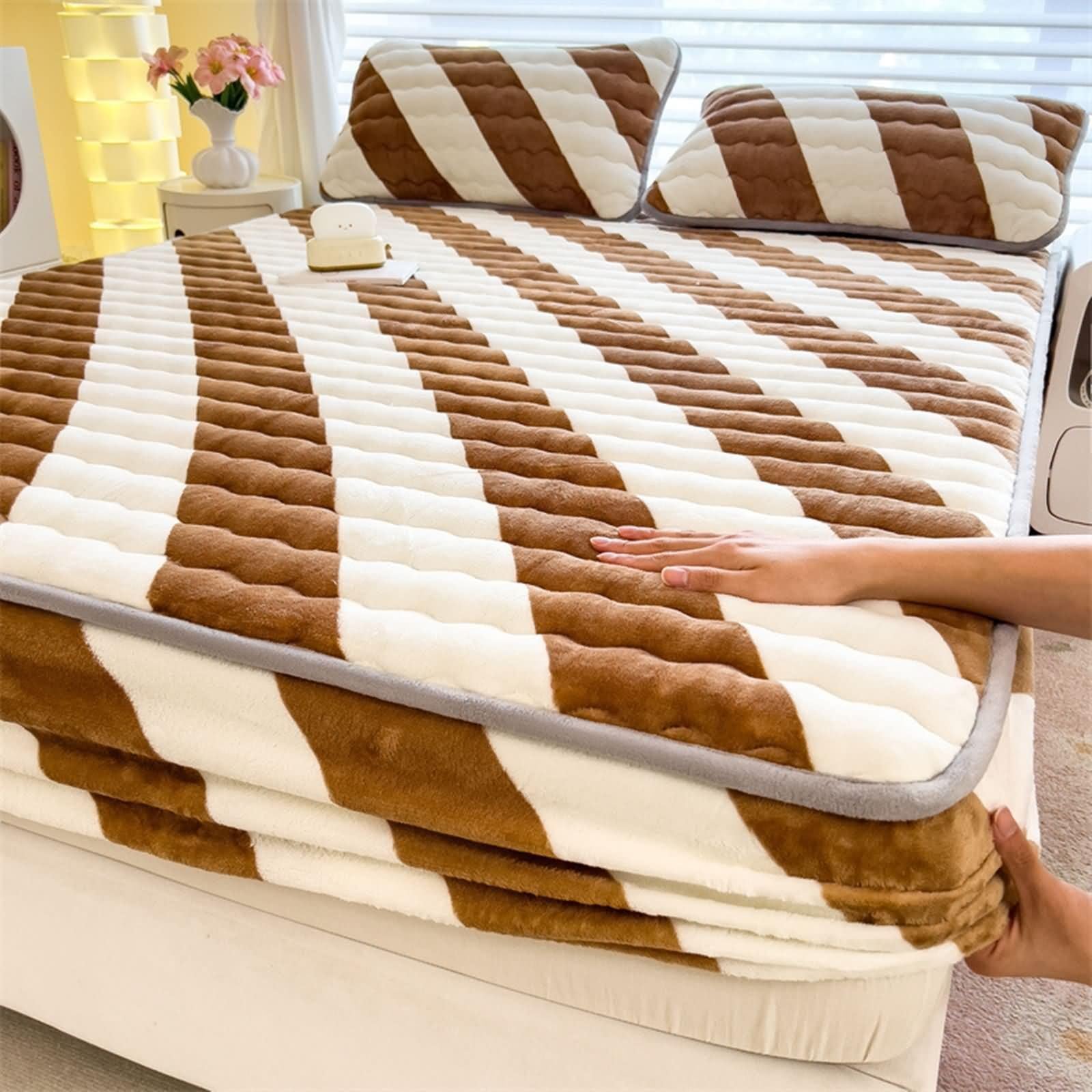Drap housse matelas épais en velours kaki fini le drap qui glisse