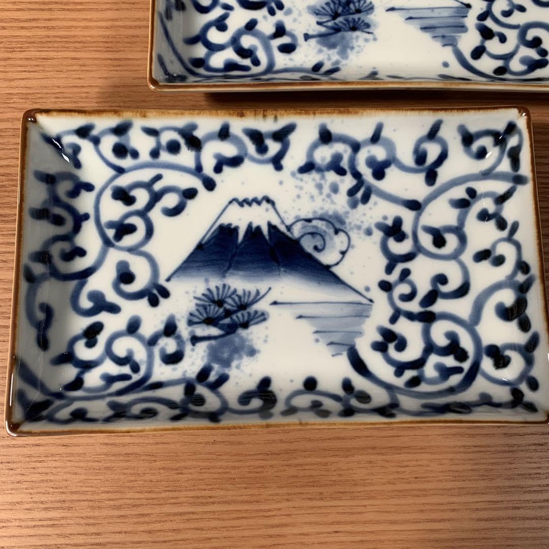 Amazon.co.jp: 有田焼 福泉窯 染付蛸唐草富士山 小焼物皿 2 Amazon.co.jp: 有田焼 福泉窯 染付蛸唐草富士山 小焼物皿 2