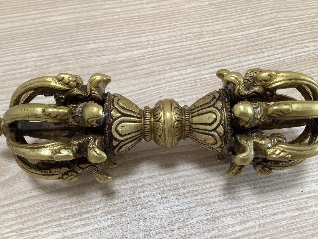 ◇チベット密教法具 法螺貝（シャンカ）白傘蓋仏頂（シタータパトロ