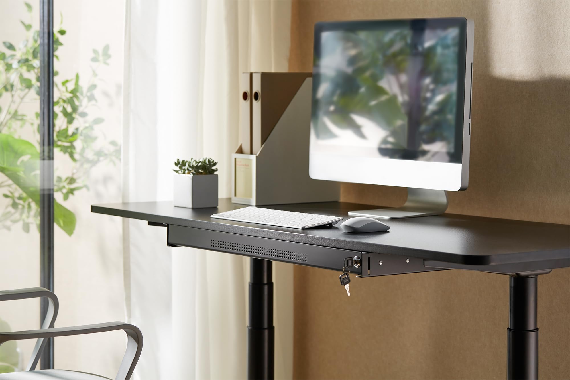 Under Desk Drawer – Tiroir sous bureau – tiroir de bureau verrouillable en métal – tiroir sous bureau avec jeu de clés – charge maximale 8 kg – dimensions : 74 x 25 x 5,8 cm – Worktrainer