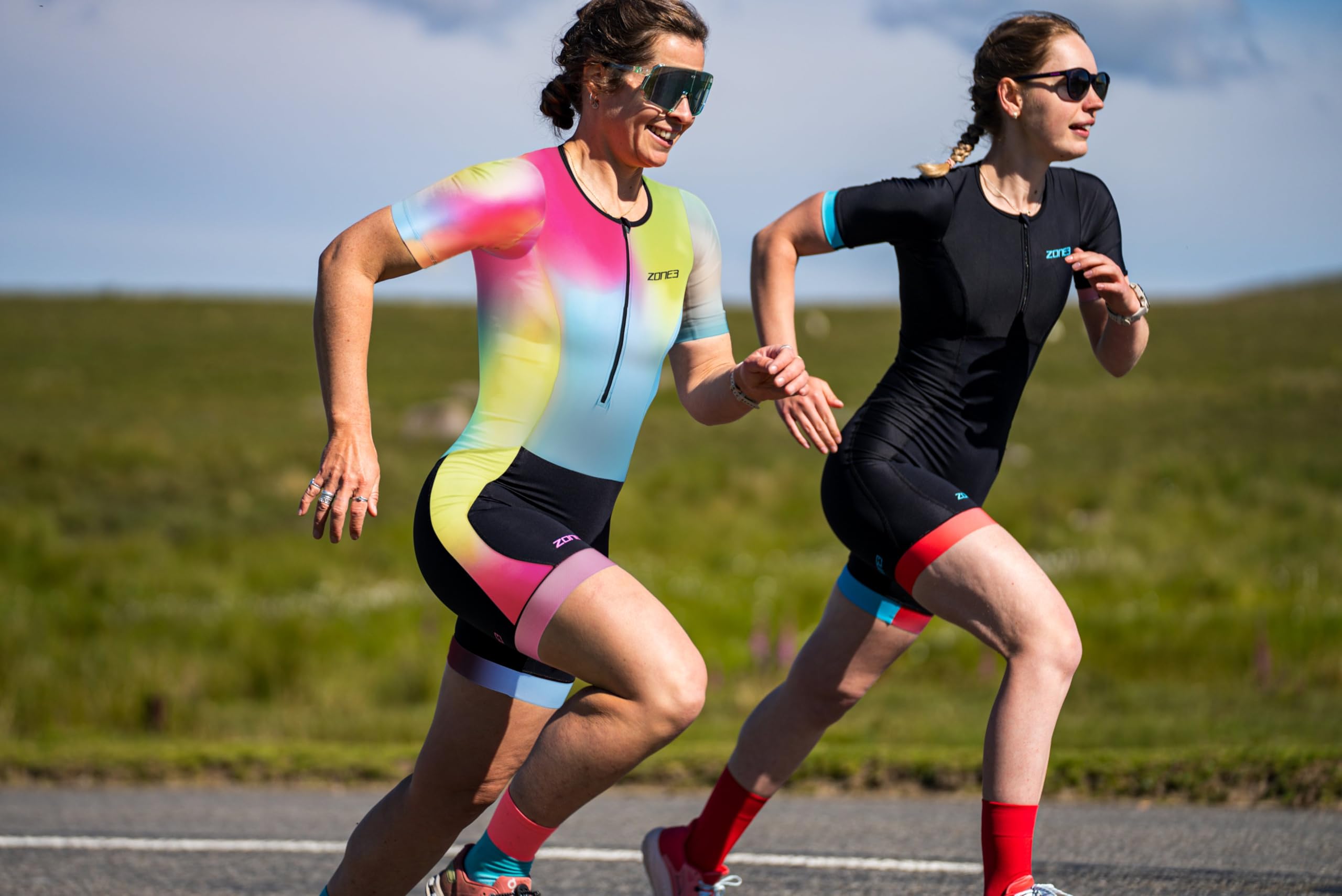 ZONE3 Damen Activate+ Kurzarm Trisuit aus recyceltem Performance-Material