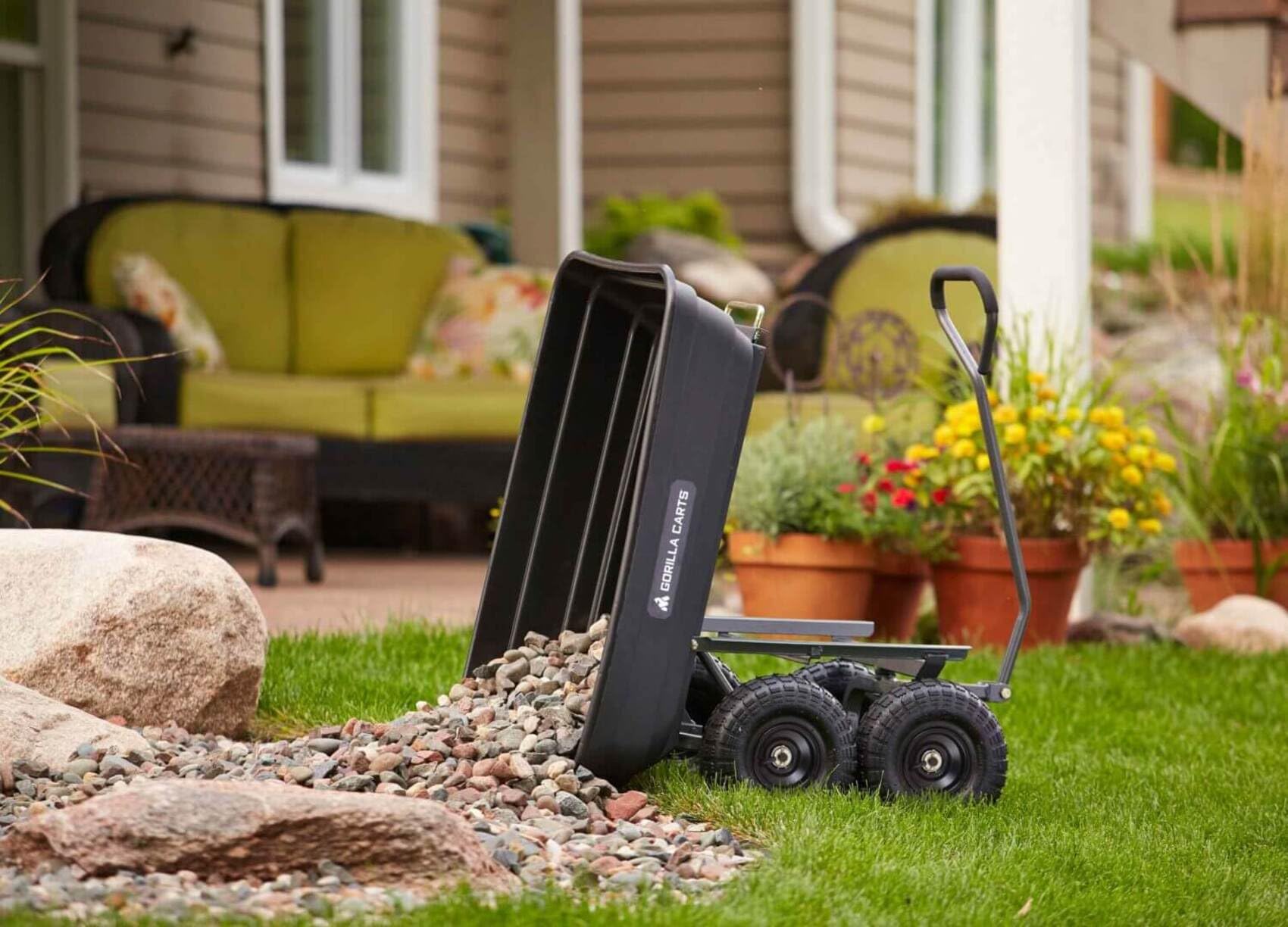 GorillaCarts Gorilla Carts Poly Garden Dump Cart, 4 Cu Ft Tub, 600 lb Haul Capac — product photo