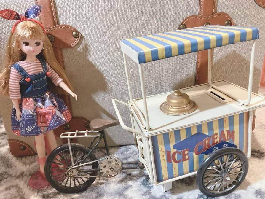レトロなアイスクリームワゴン おもちゃ レトロなアイスクリームワゴン おもちゃ