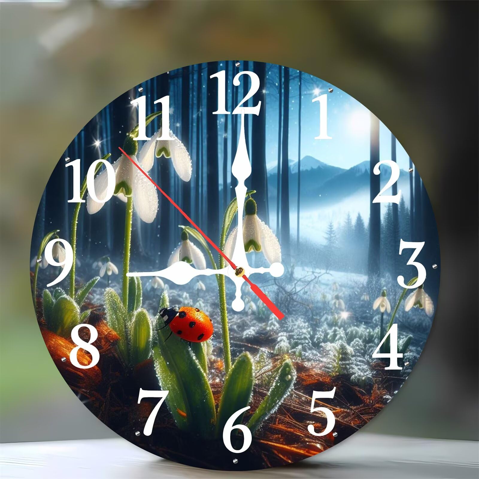 Horloge murale moderne motif coccinelles, décoration bois élégante pour cuisine