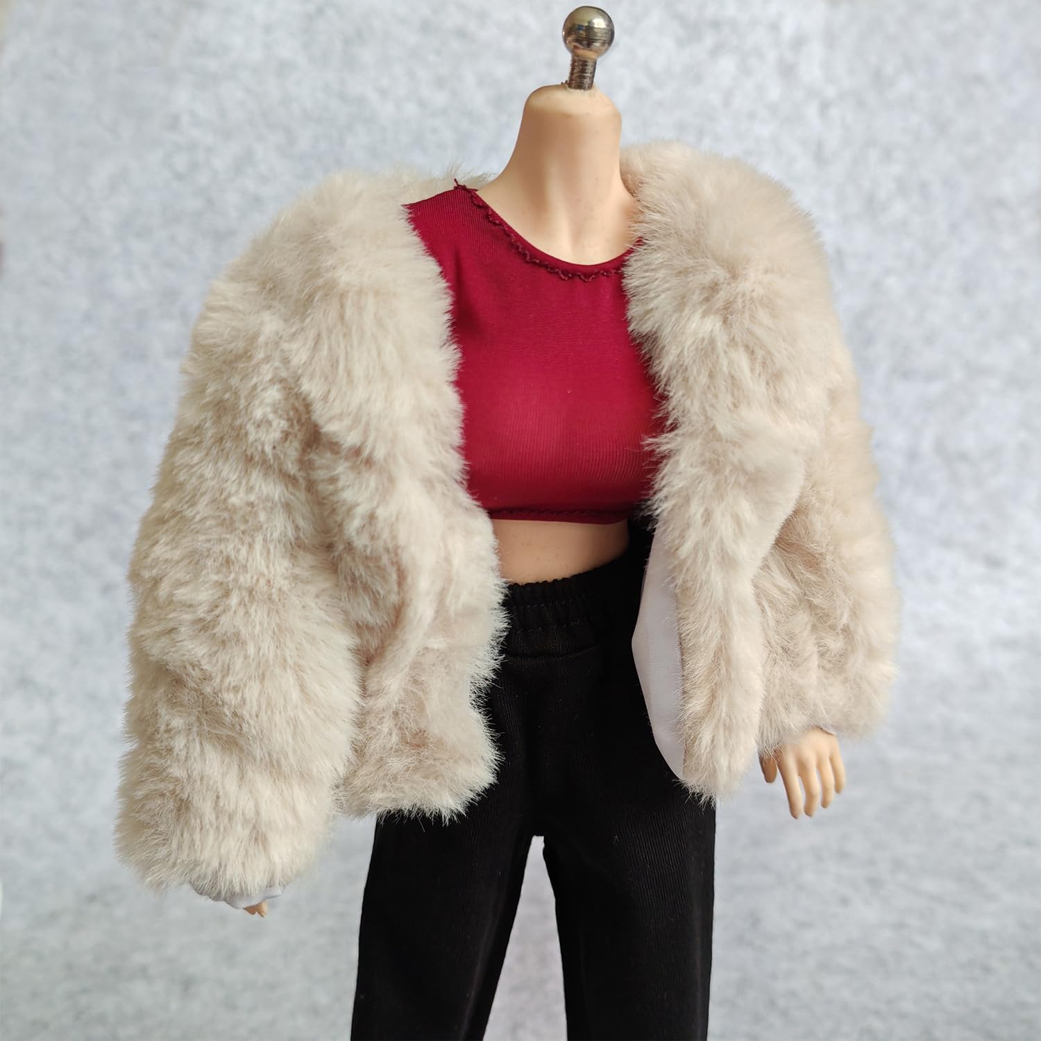1:6 Scale Fur Coat Cardigan for 12" TBLeague Phicen Female Male Toy Action Figure Doll Clothes (Beige)